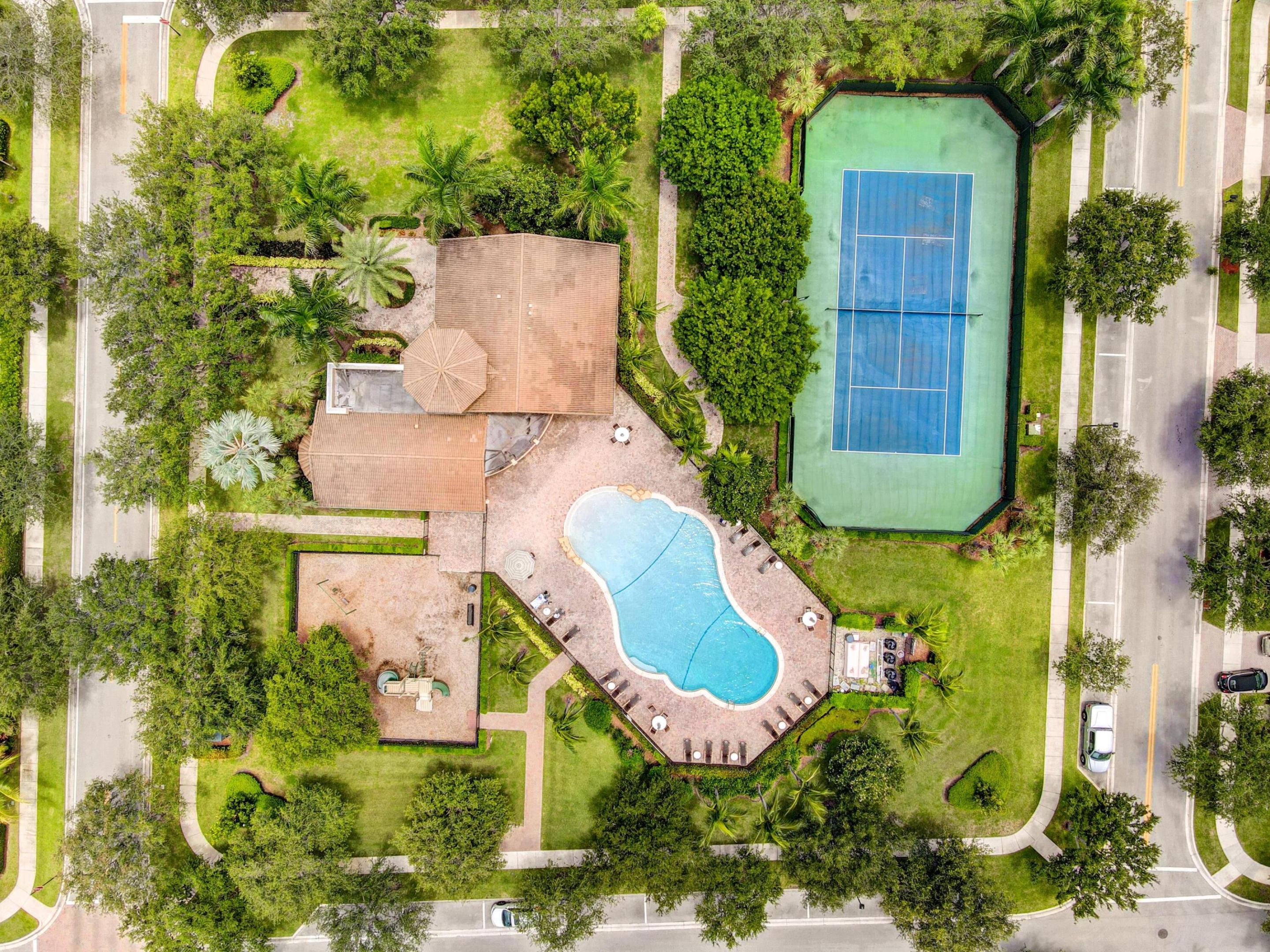 207 Via Rosina Jupiter, FL 33458