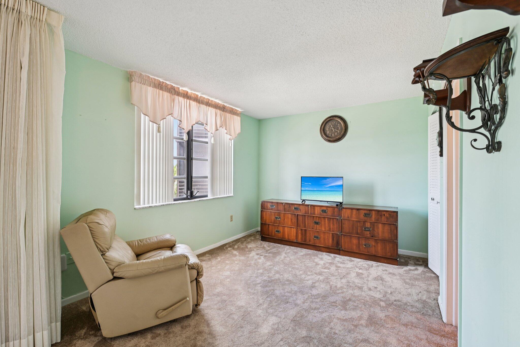1101 Colony Pt #404 Pembroke Pines, FL 33026