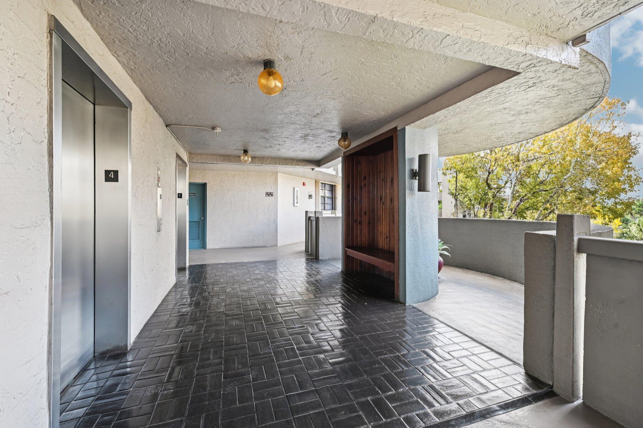 1101 Colony Pt #404 Pembroke Pines, FL 33026