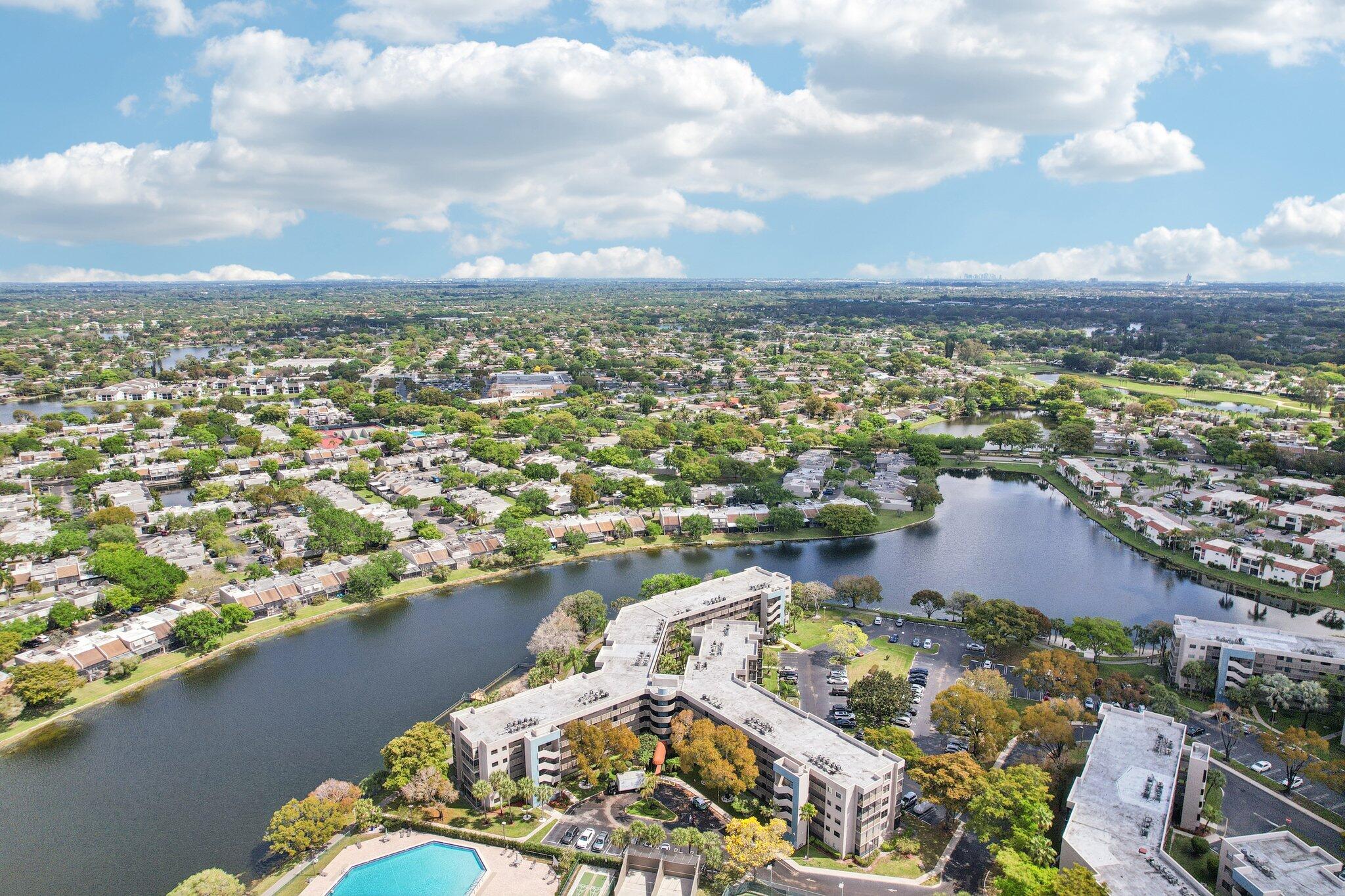 1101 Colony Pt #404 Pembroke Pines, FL 33026