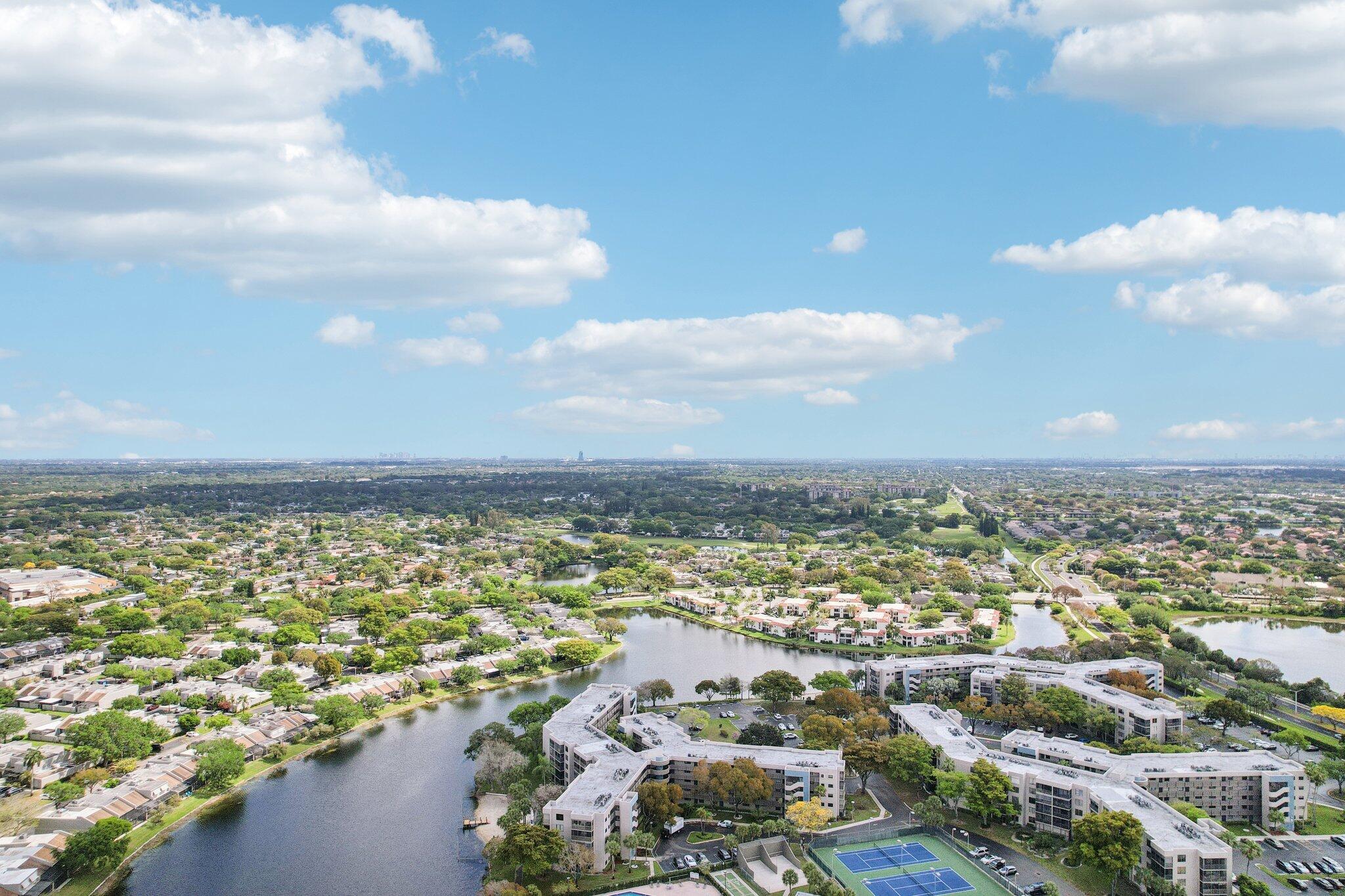 1101 Colony Pt #404 Pembroke Pines, FL 33026