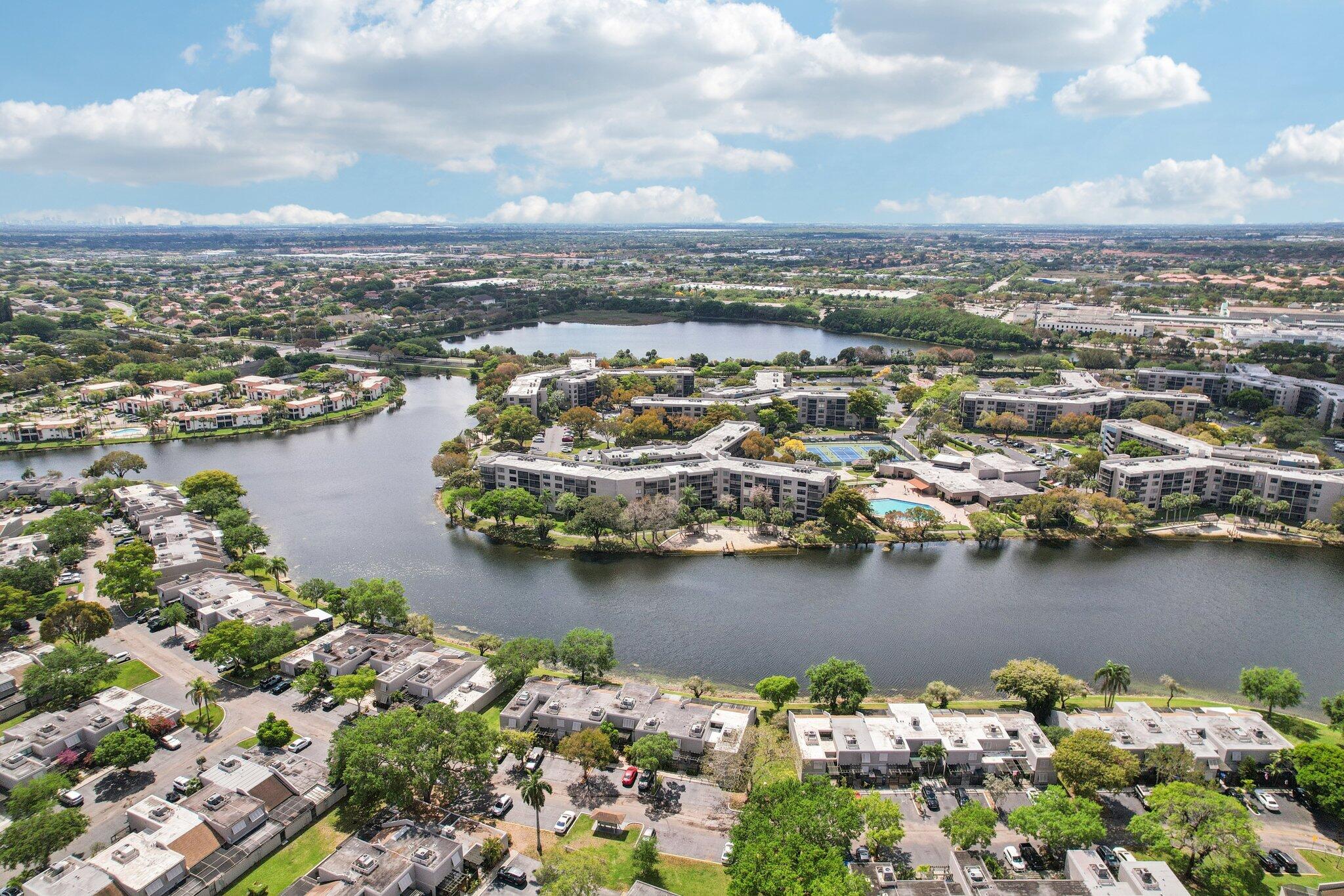 1101 Colony Pt #404 Pembroke Pines, FL 33026