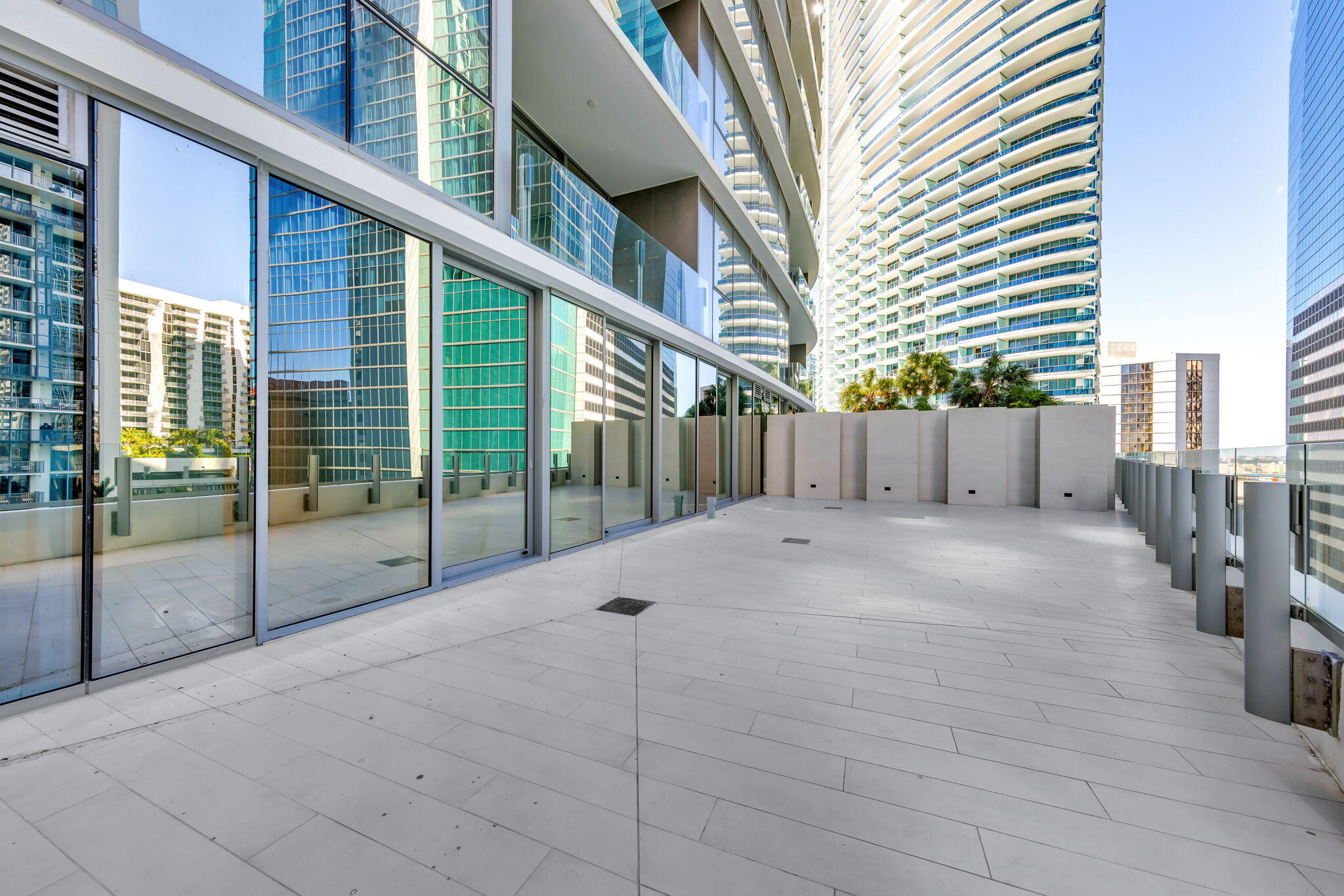 300 Biscayne #1508 Miami, FL 33131