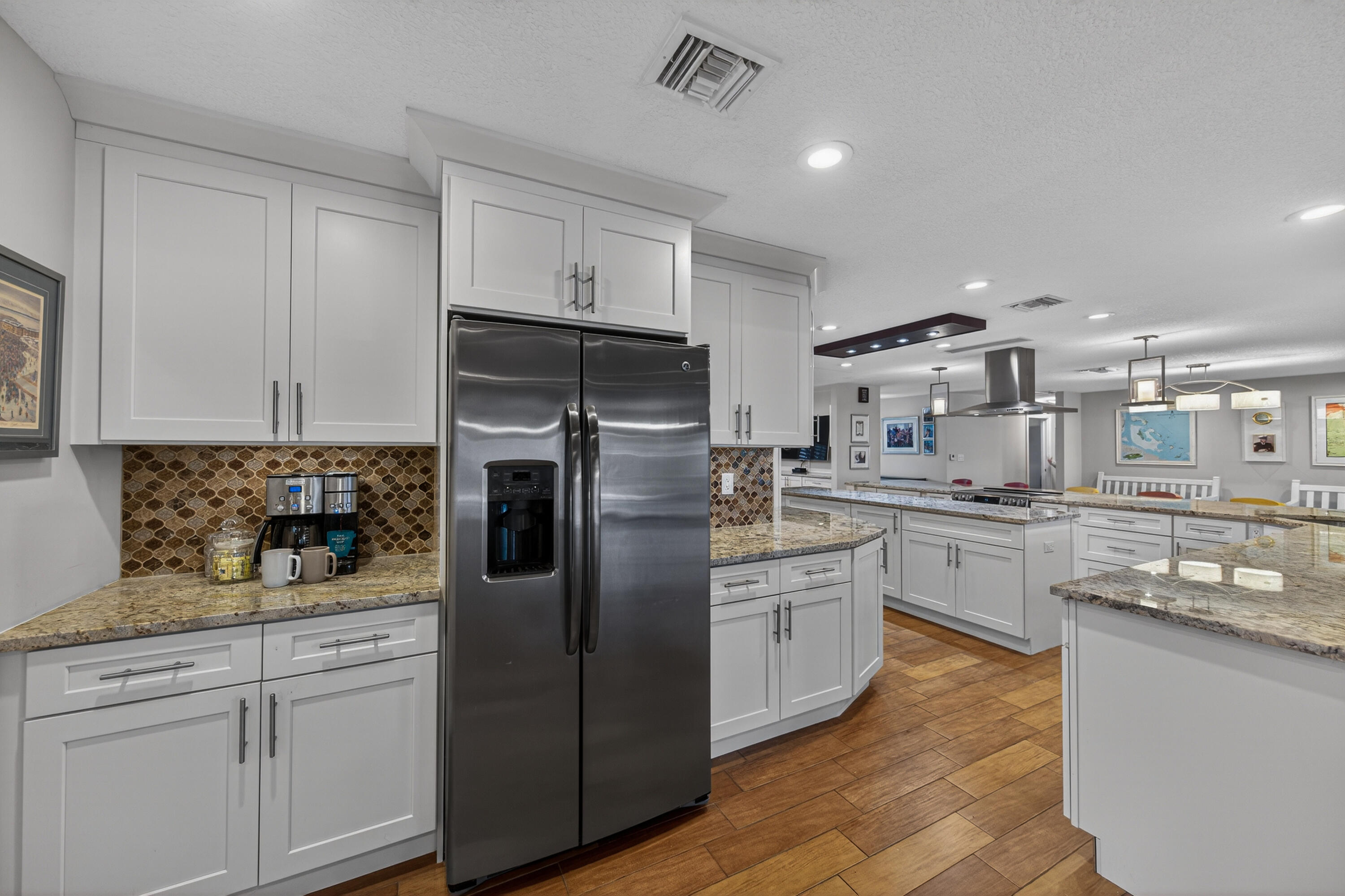 2535 SW 30th Fort Lauderdale, FL 33312