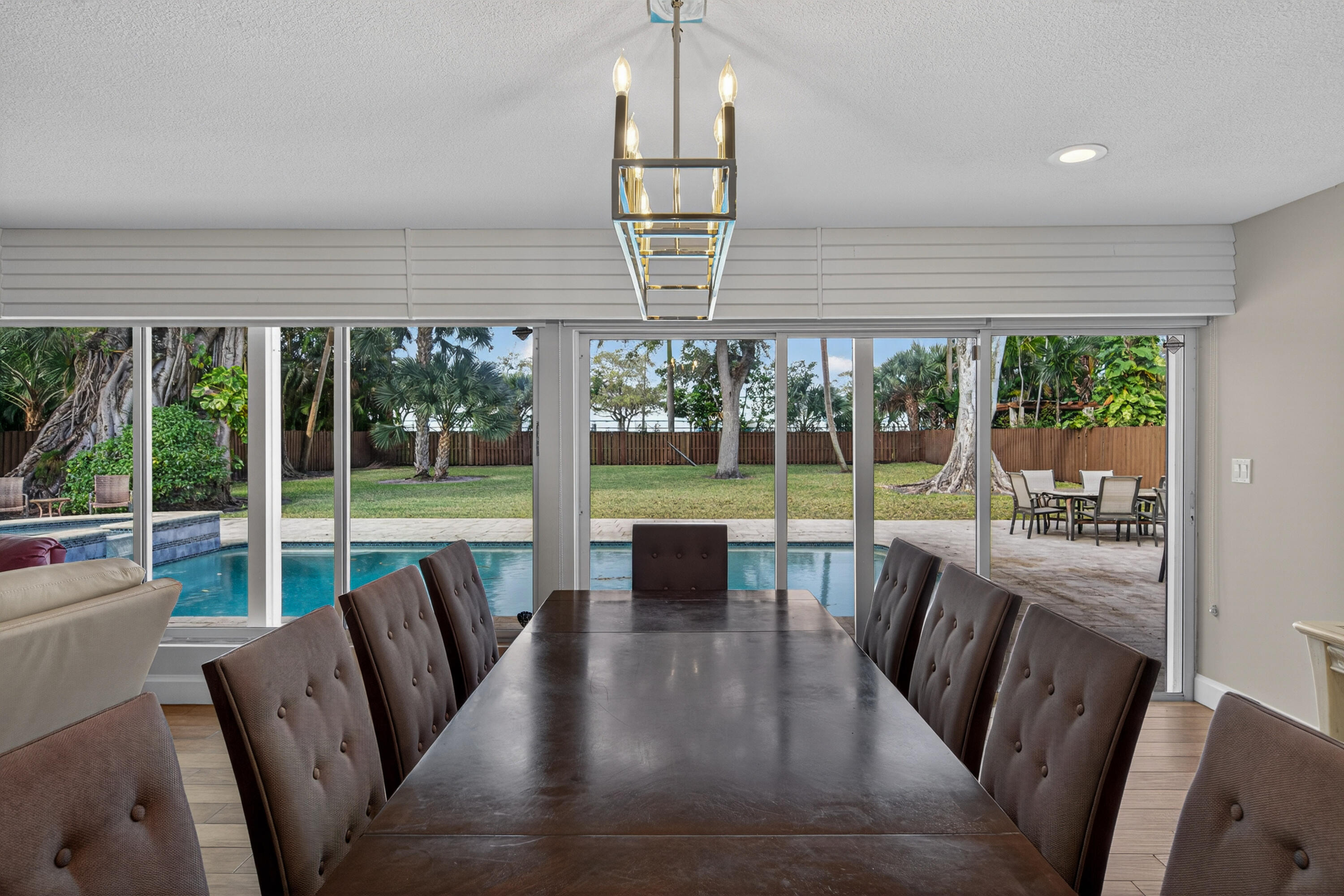 2535 SW 30th Fort Lauderdale, FL 33312