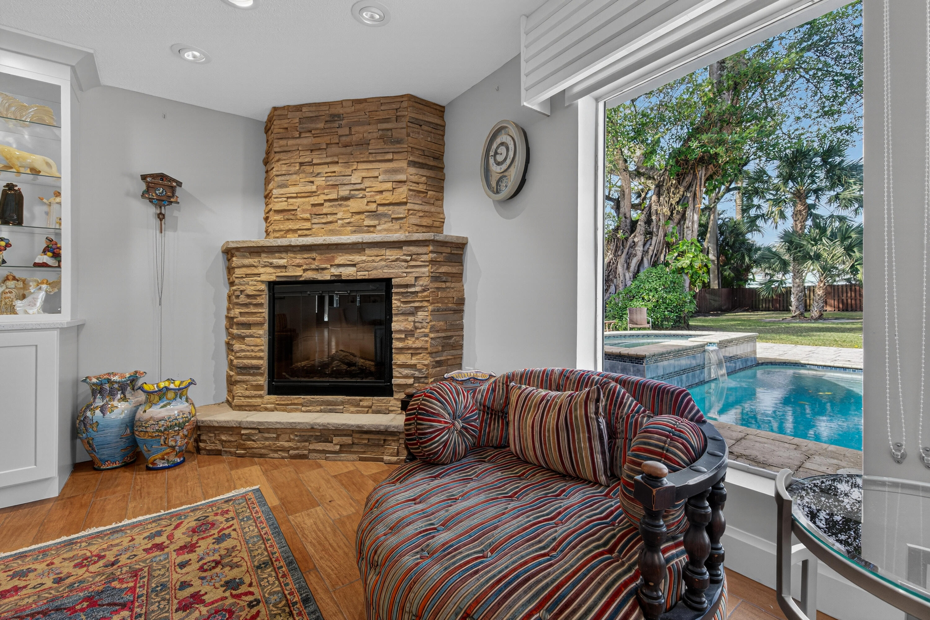 2535 SW 30th Fort Lauderdale, FL 33312