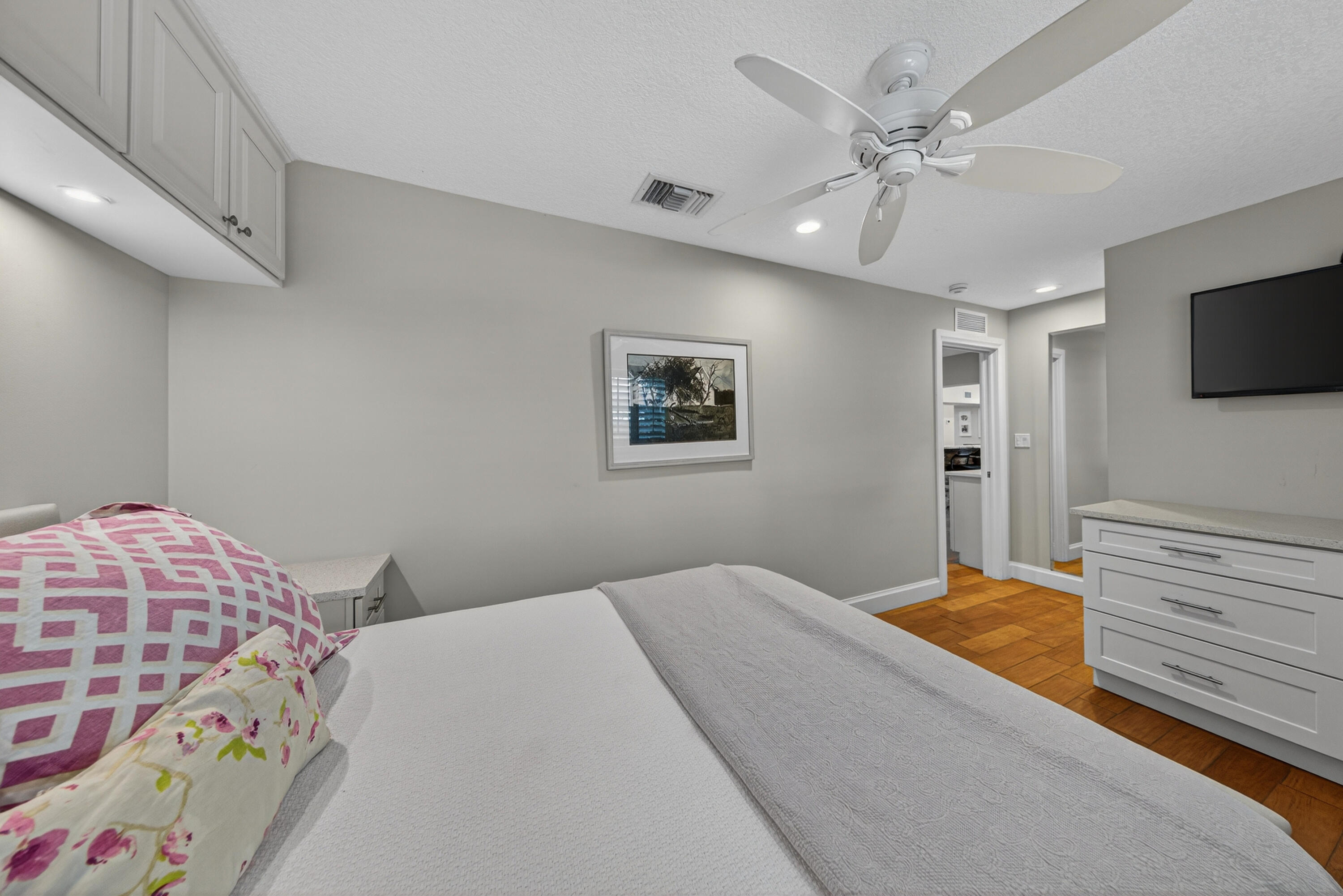 2535 SW 30th Fort Lauderdale, FL 33312