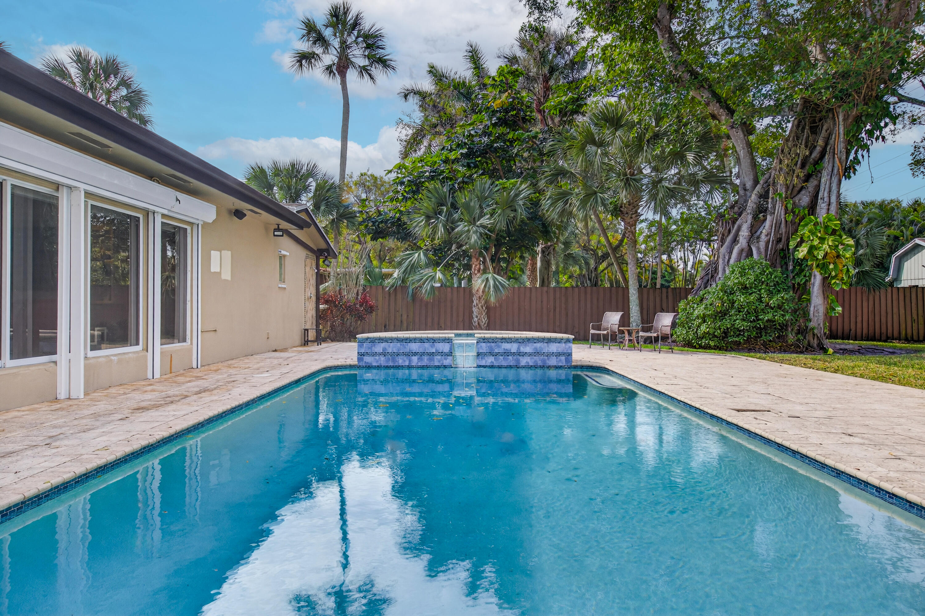 2535 SW 30th Fort Lauderdale, FL 33312