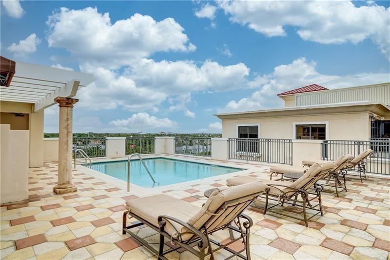 2409 N Ocean #427 Fort Lauderdale, FL 33305