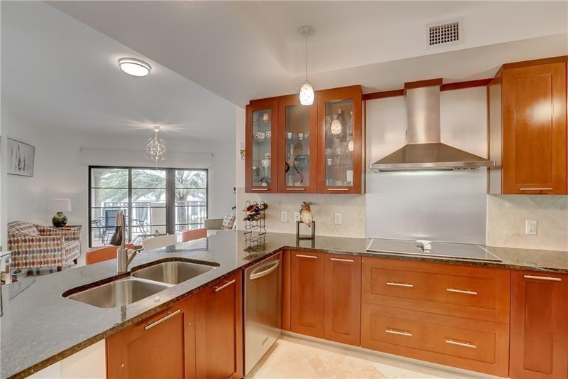 2409 N Ocean #427 Fort Lauderdale, FL 33305