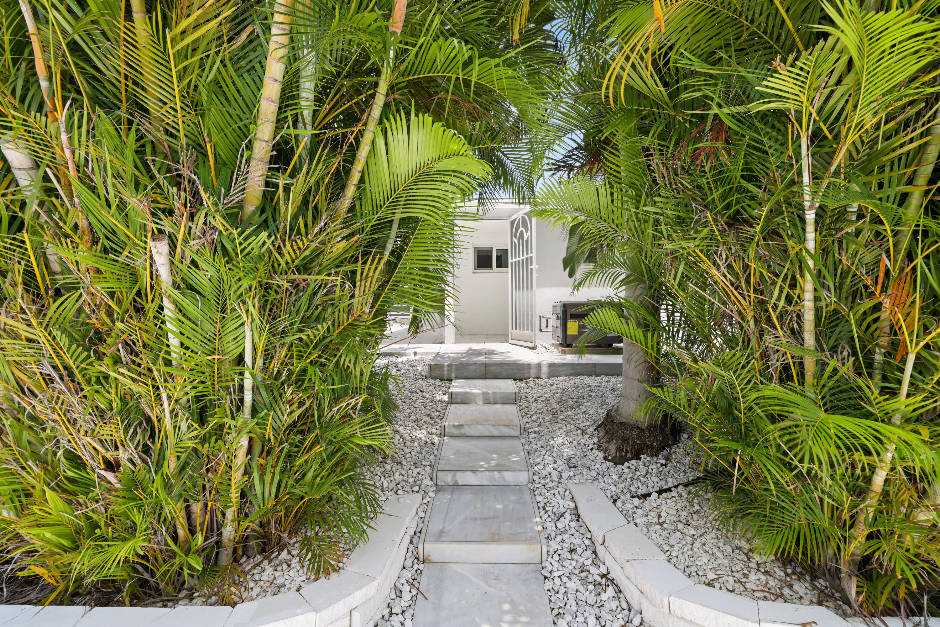2920 NE 52nd Fort Lauderdale, FL 33308