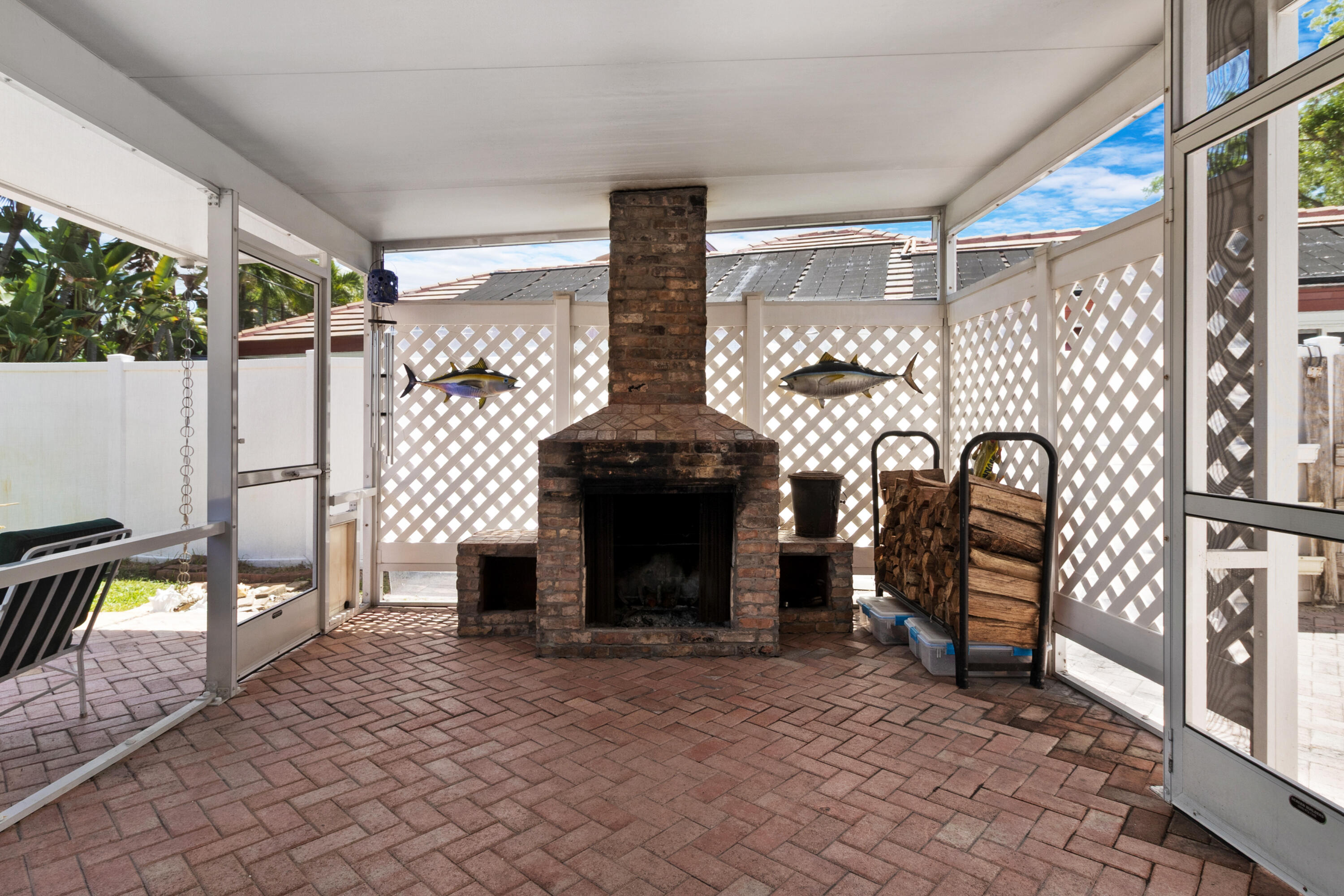 2141 NE 67th Fort Lauderdale, FL 33308