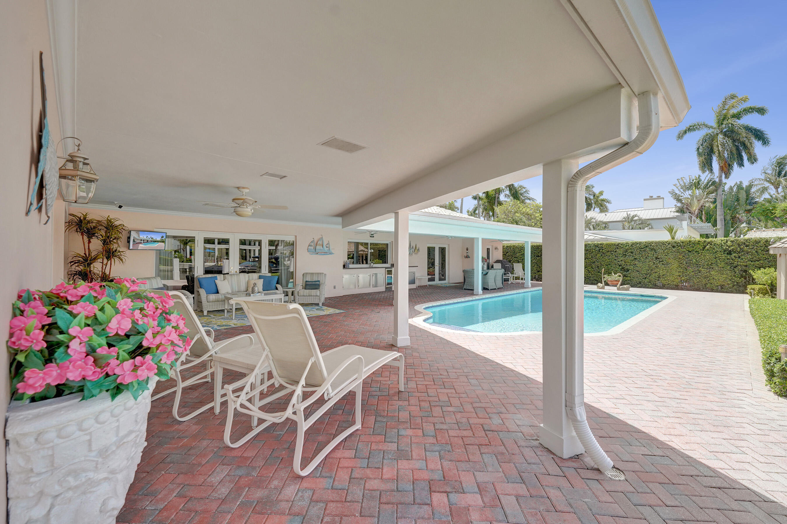 163 Nurmi Fort Lauderdale, FL 33301