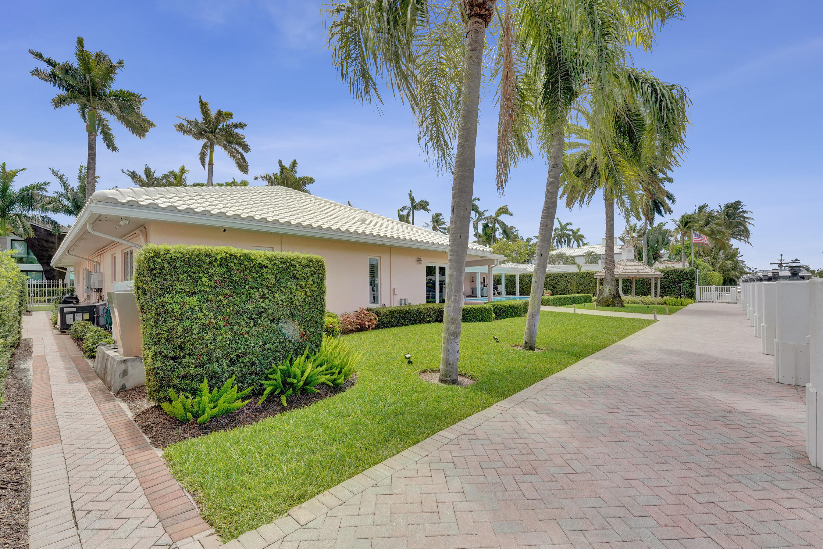 163 Nurmi Fort Lauderdale, FL 33301