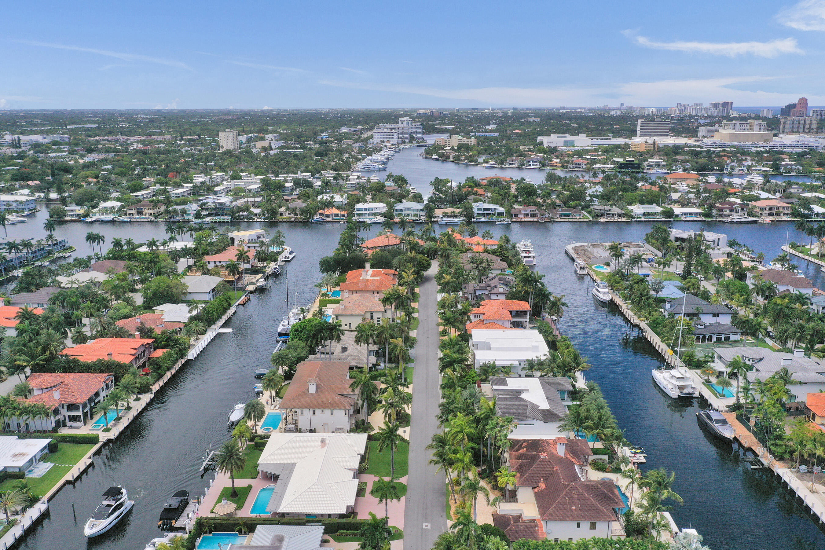 163 Nurmi Fort Lauderdale, FL 33301