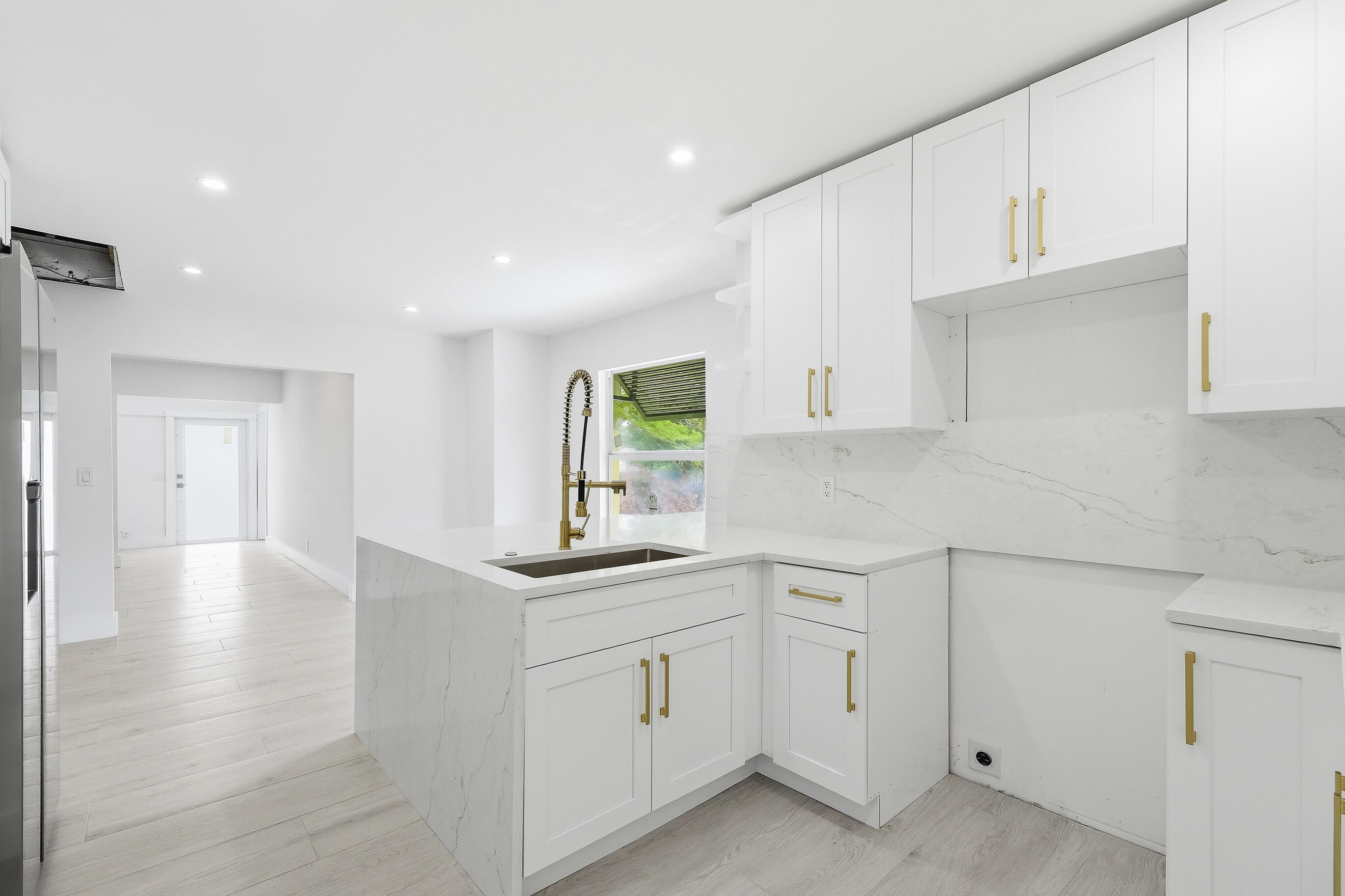 216 NE 23rd Pompano Beach, FL 33062
