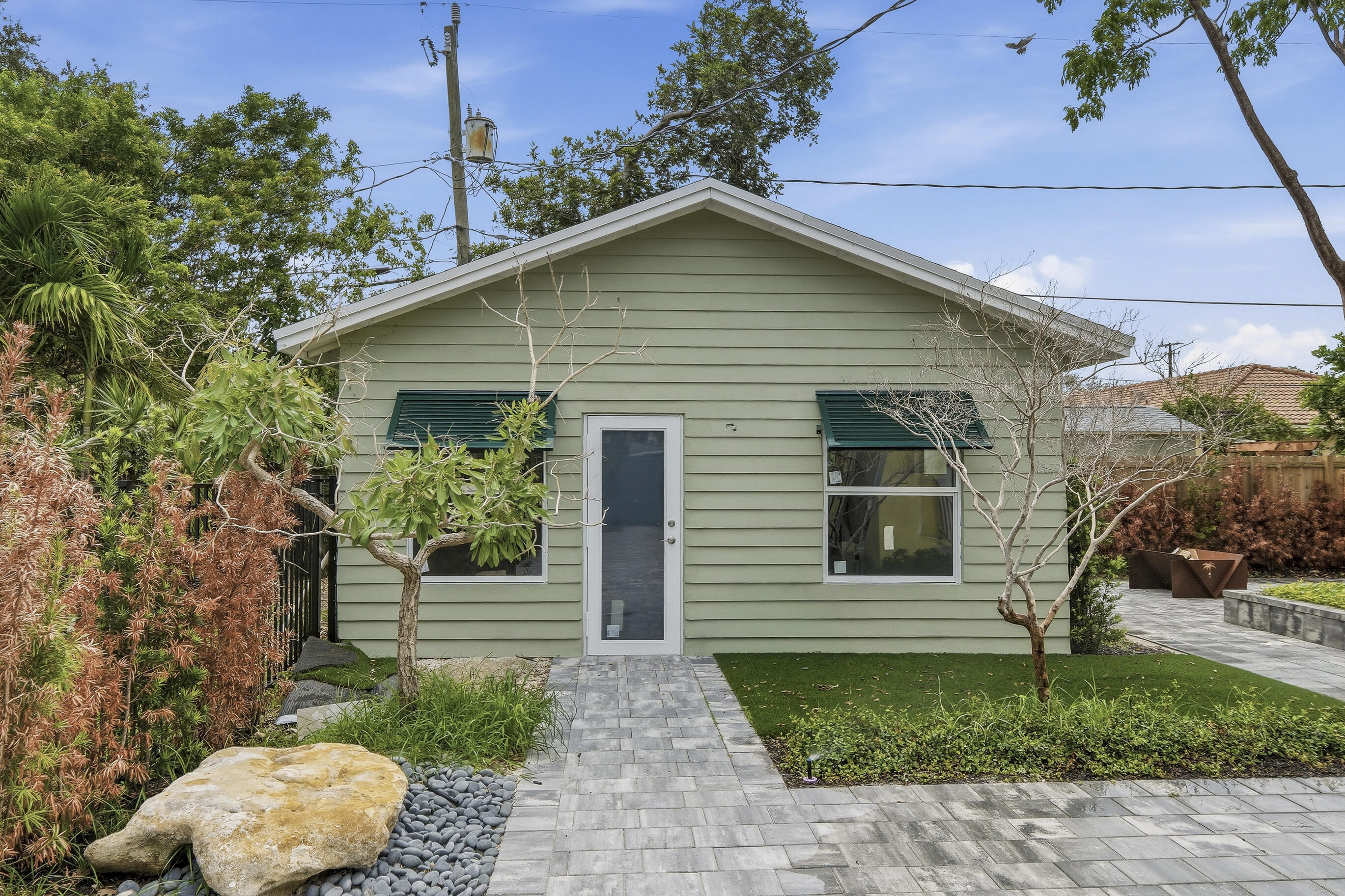 216 NE 23rd Pompano Beach, FL 33062