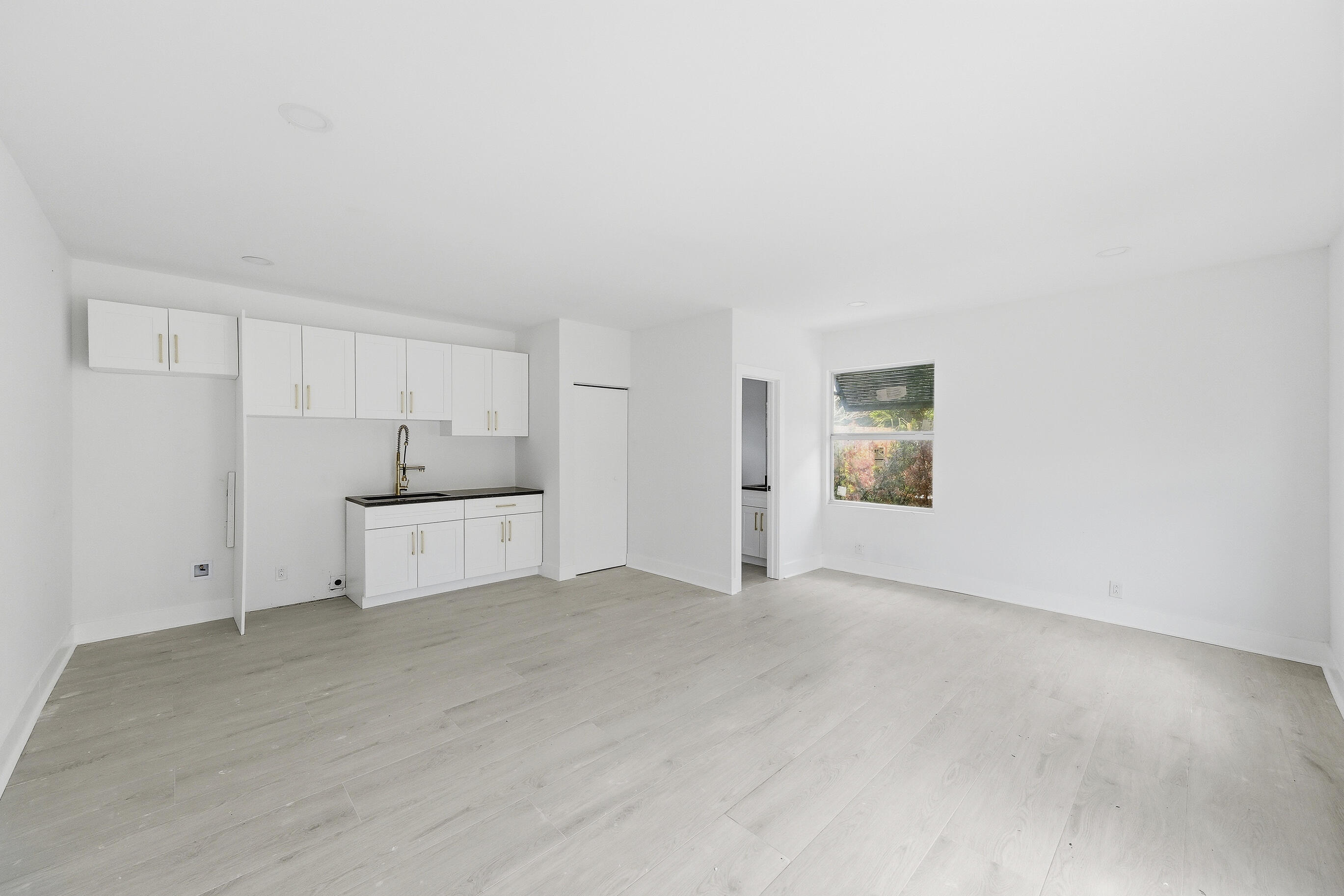216 NE 23rd Pompano Beach, FL 33062