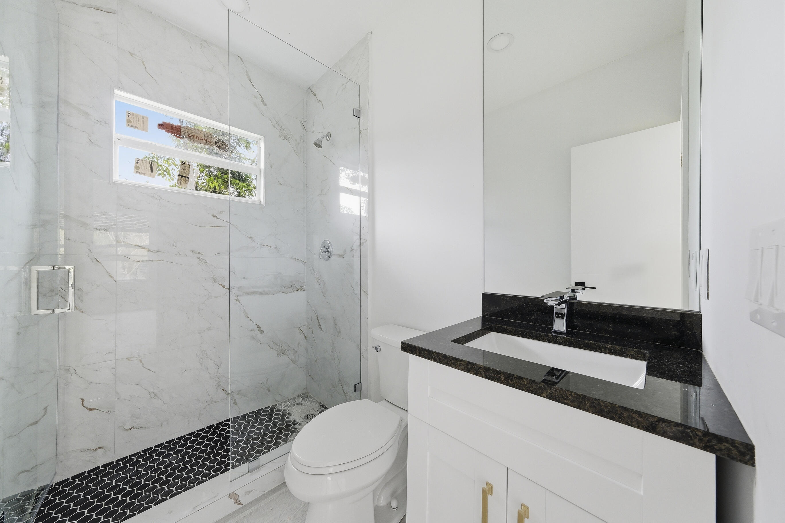 216 NE 23rd Pompano Beach, FL 33062