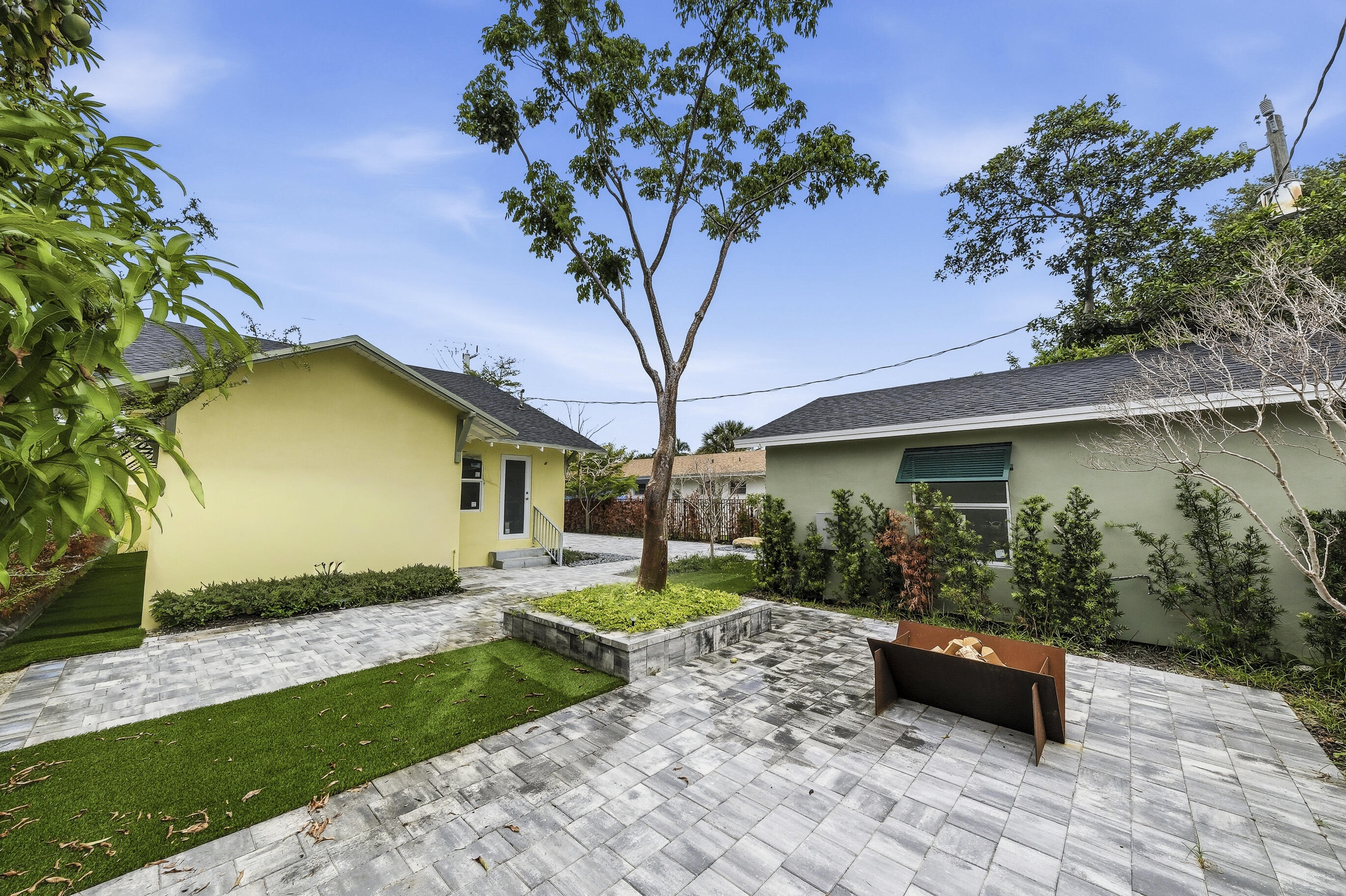 216 NE 23rd Pompano Beach, FL 33062