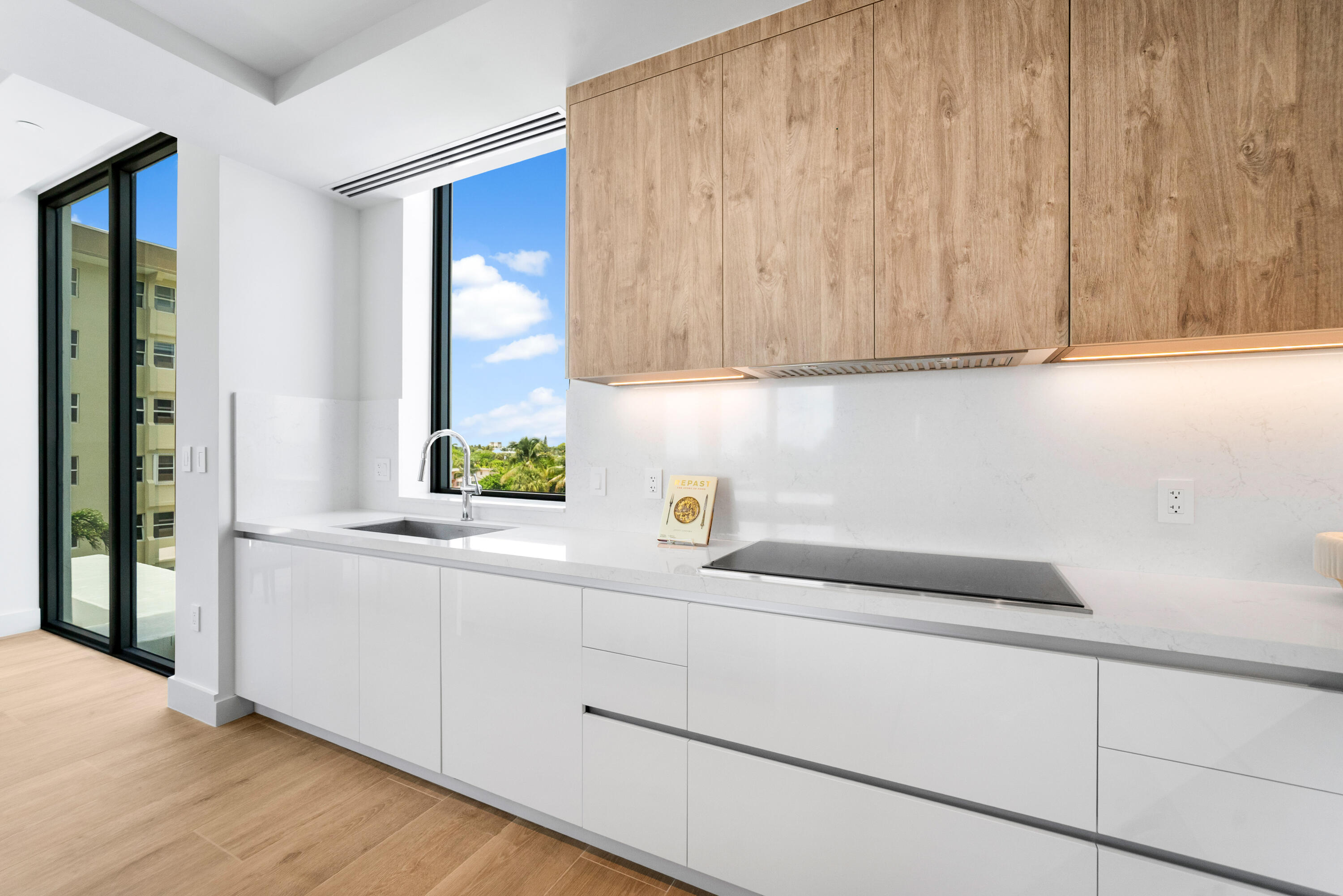 305 Briny #301 Pompano Beach, FL 33062