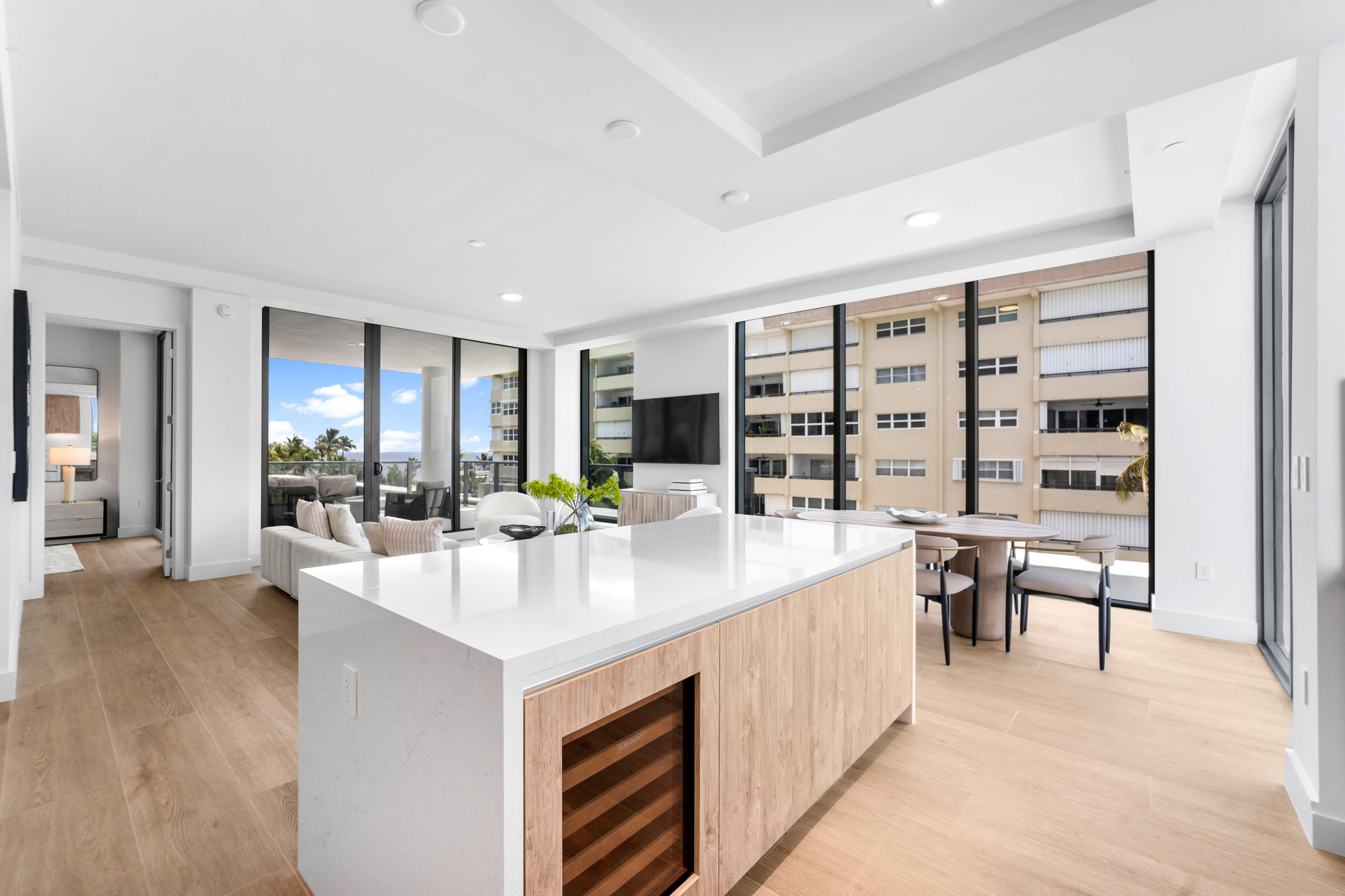 305 Briny #301 Pompano Beach, FL 33062