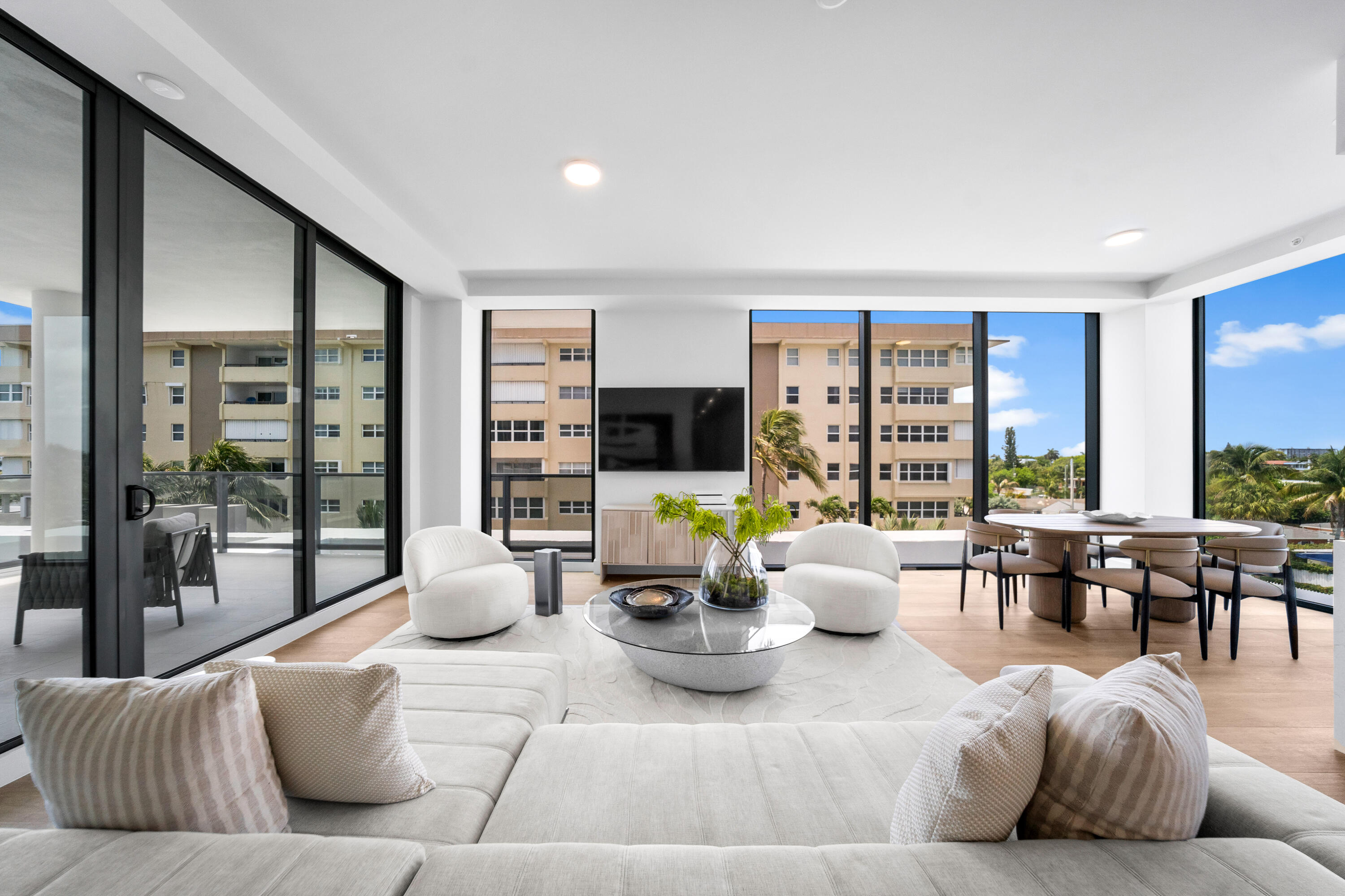 305 Briny #301 Pompano Beach, FL 33062