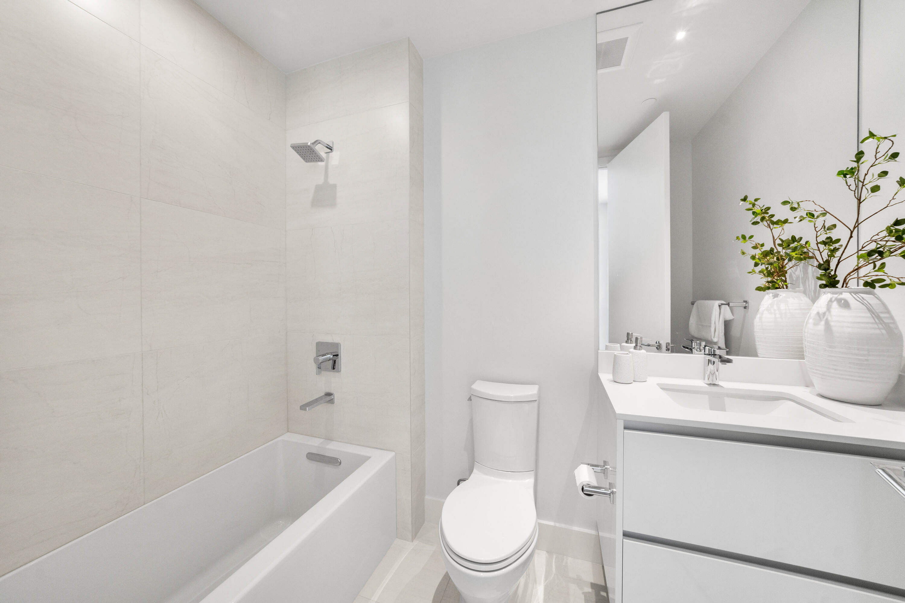 305 Briny #301 Pompano Beach, FL 33062