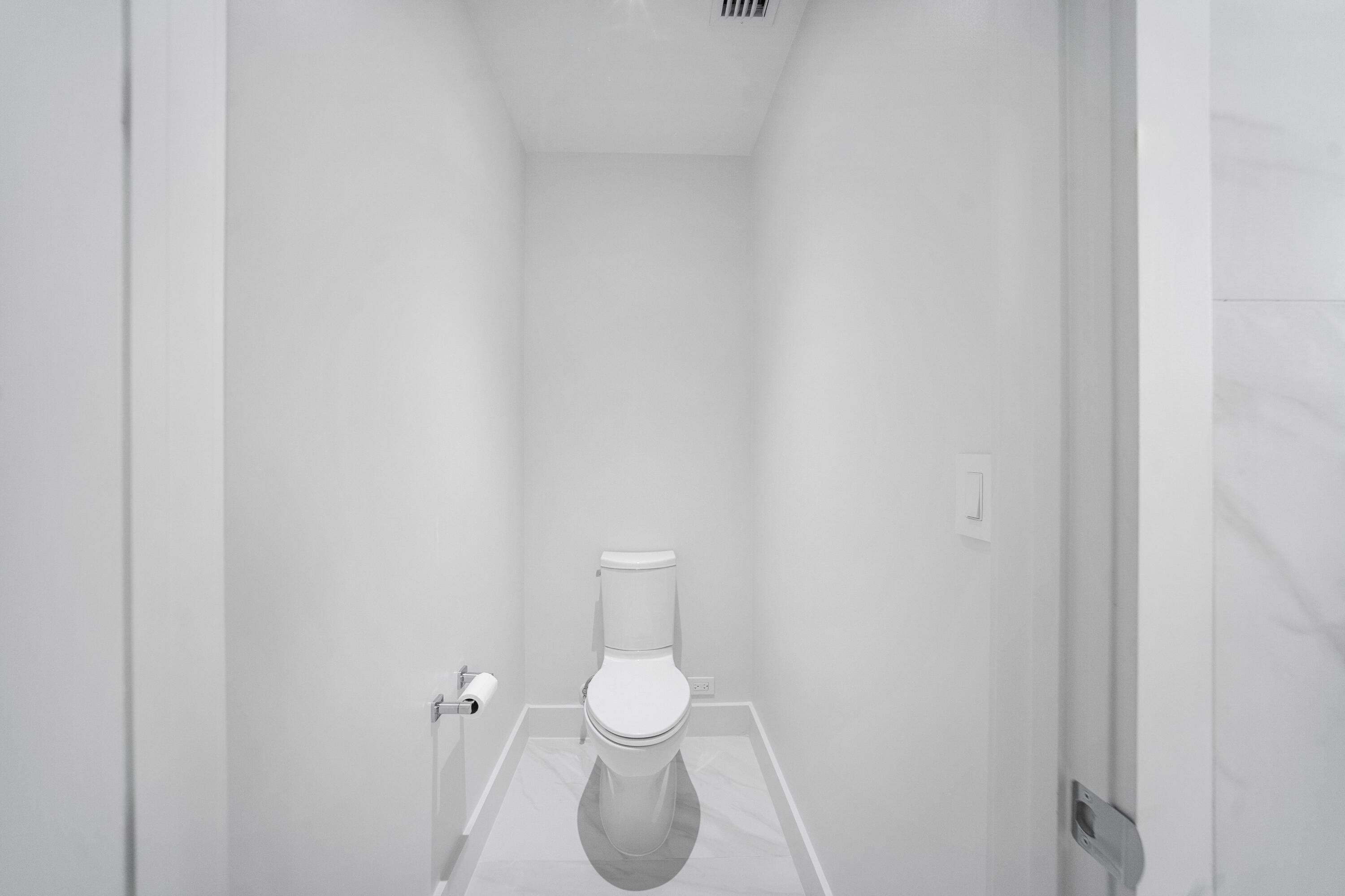 305 Briny #301 Pompano Beach, FL 33062