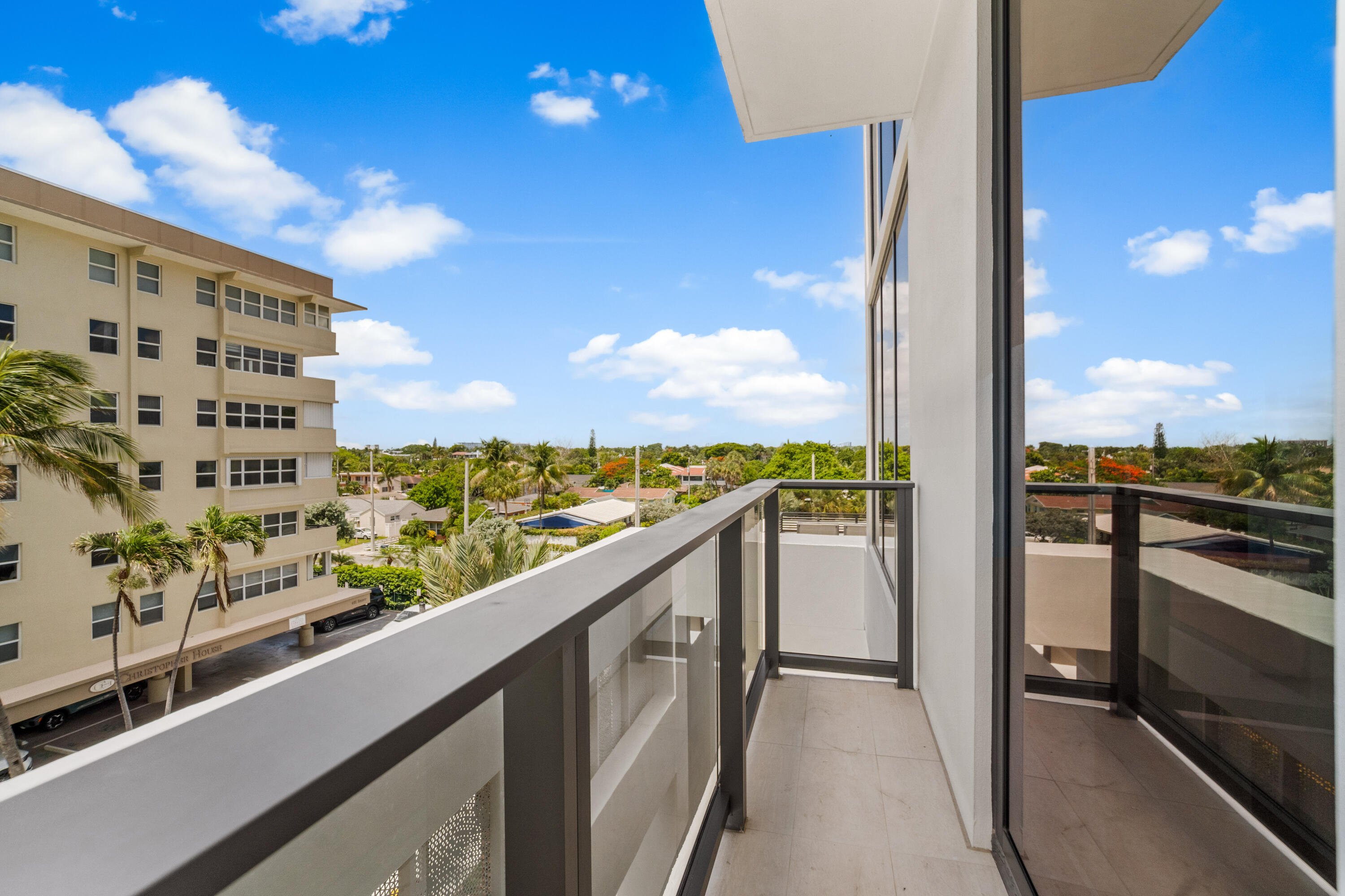 305 Briny #301 Pompano Beach, FL 33062
