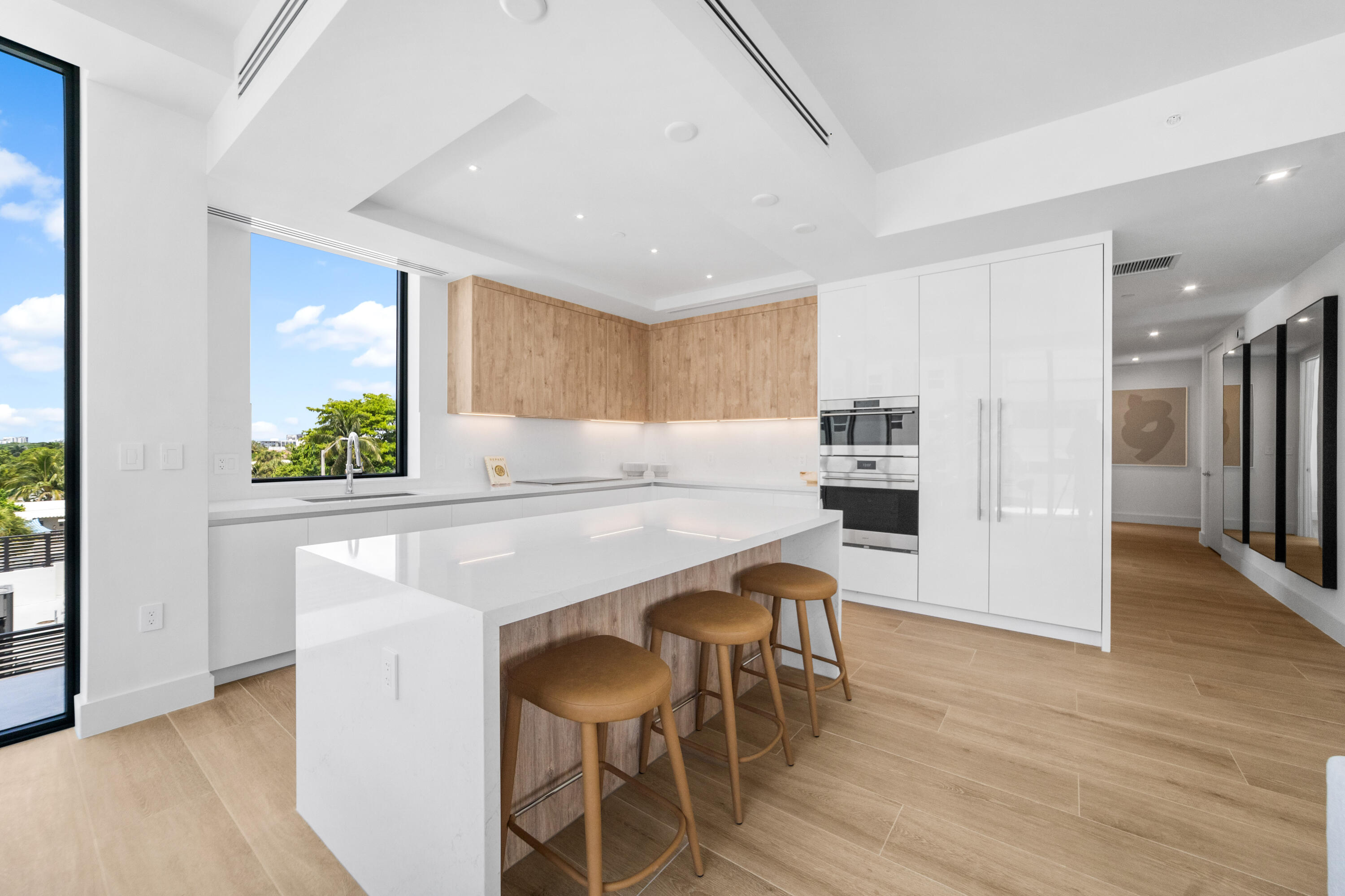 305 Briny #301 Pompano Beach, FL 33062