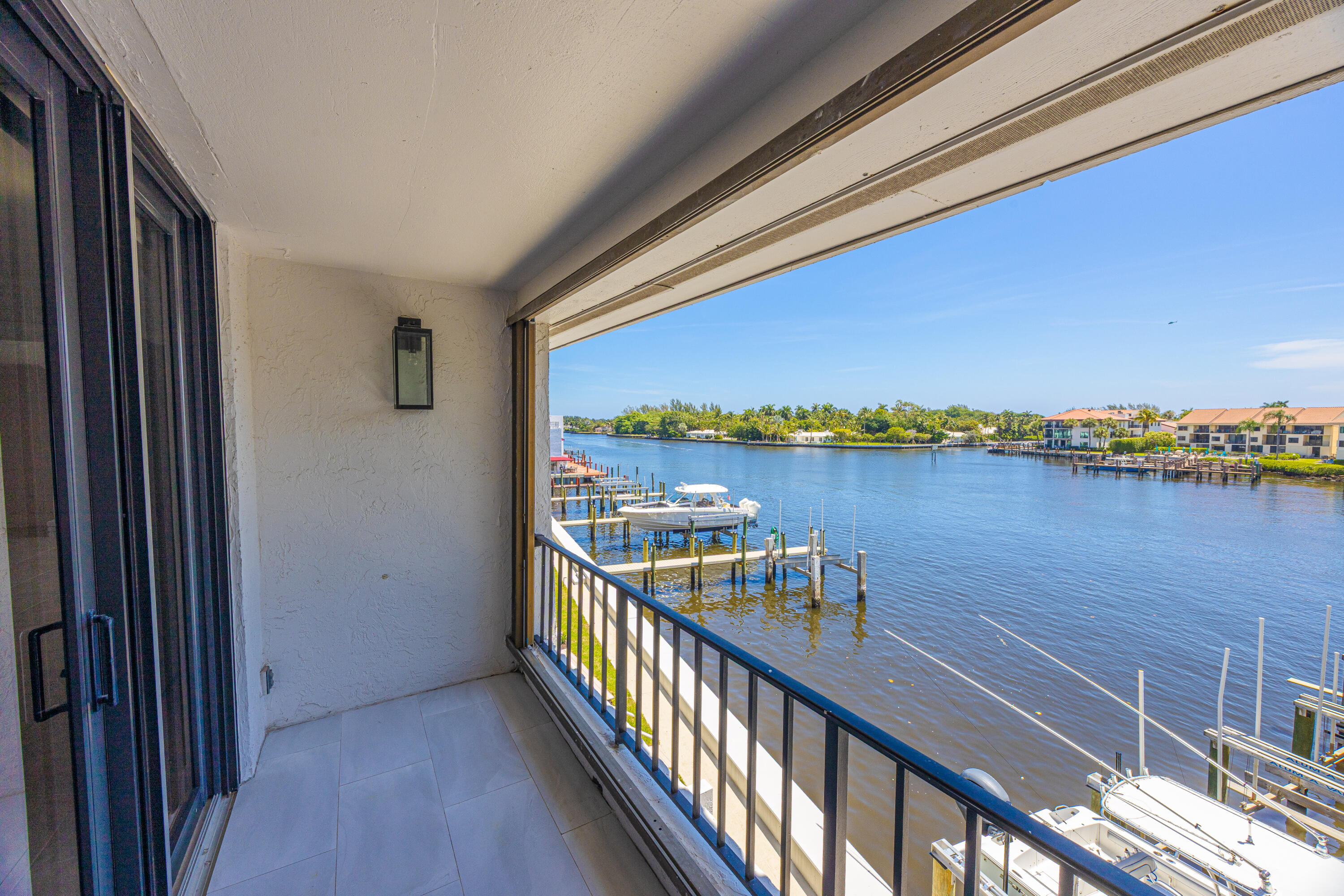 801 Palm Trl #9