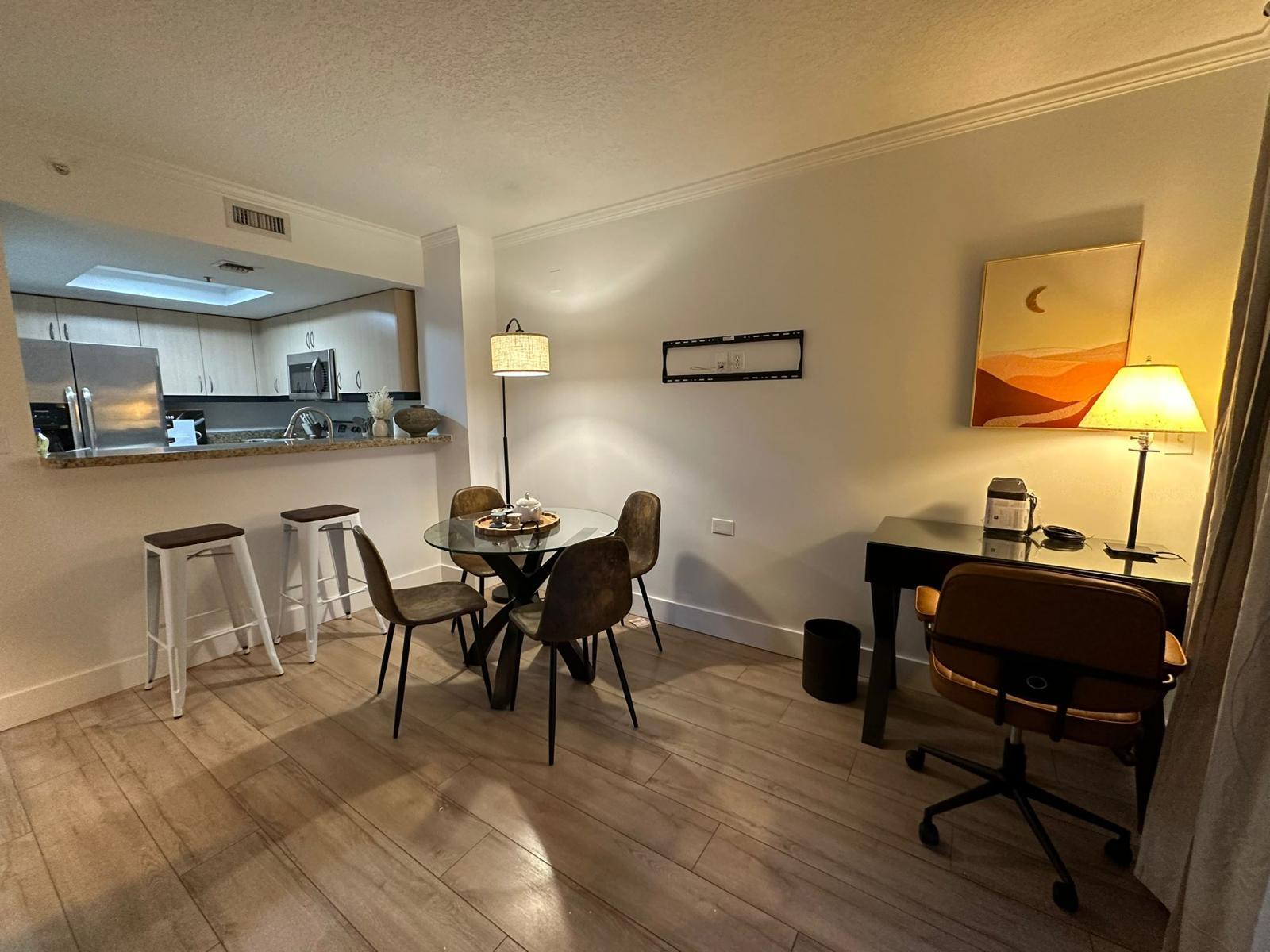 2951 S Bayshore #805 Miami, FL 33133