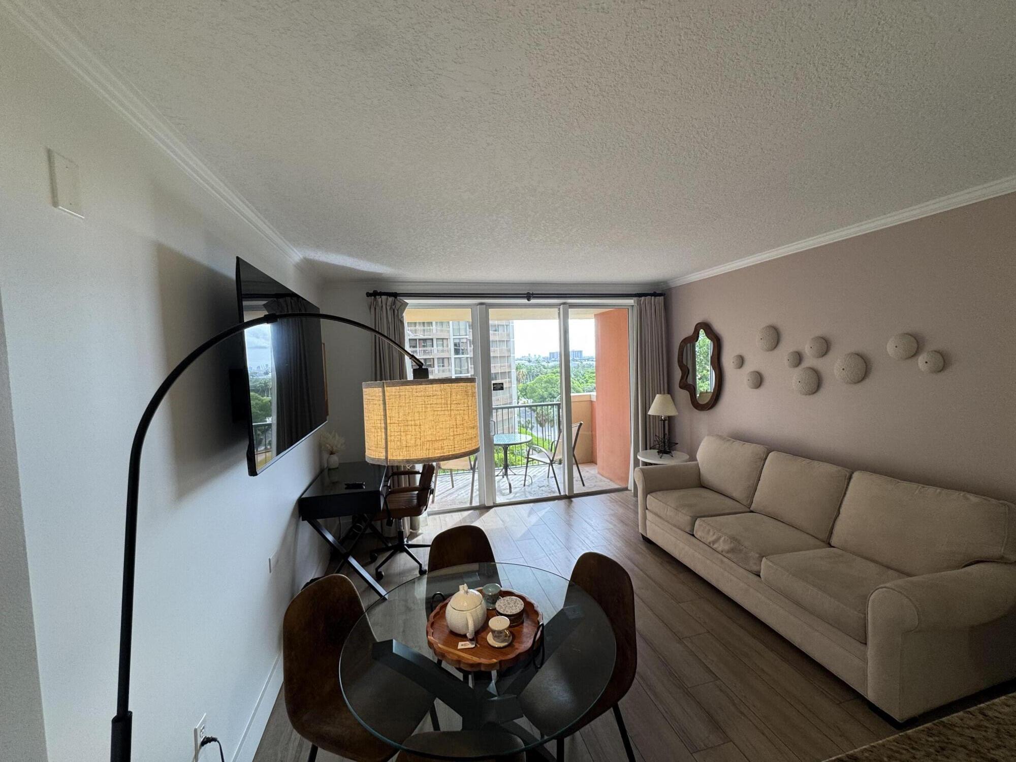 2951 S Bayshore #805 Miami, FL 33133