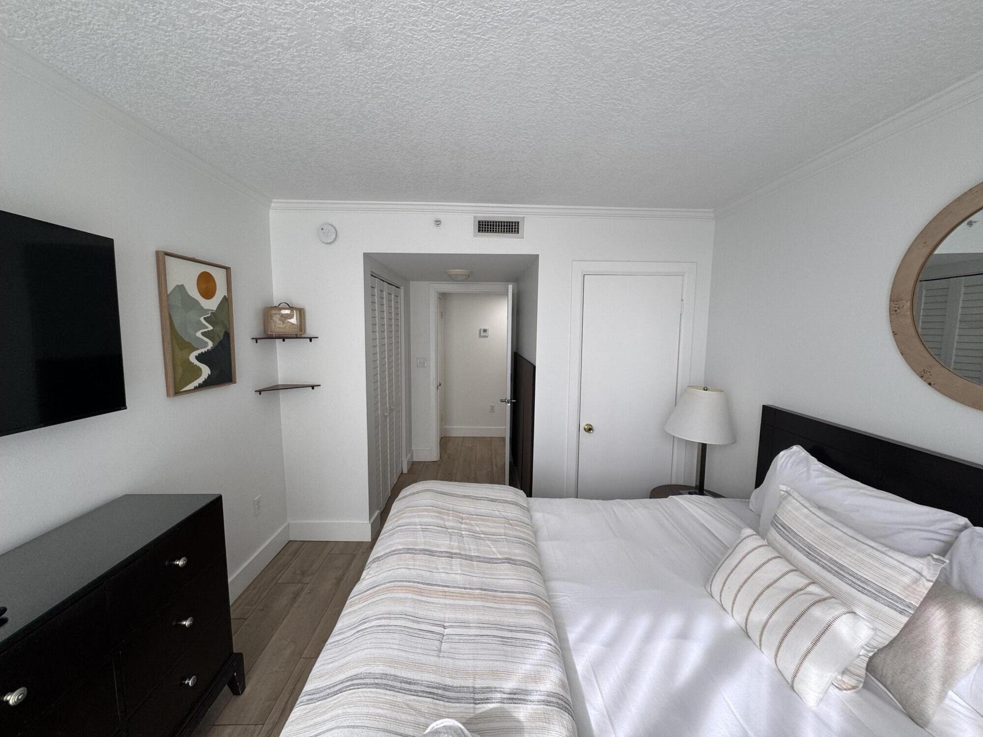 2951 S Bayshore #805 Miami, FL 33133
