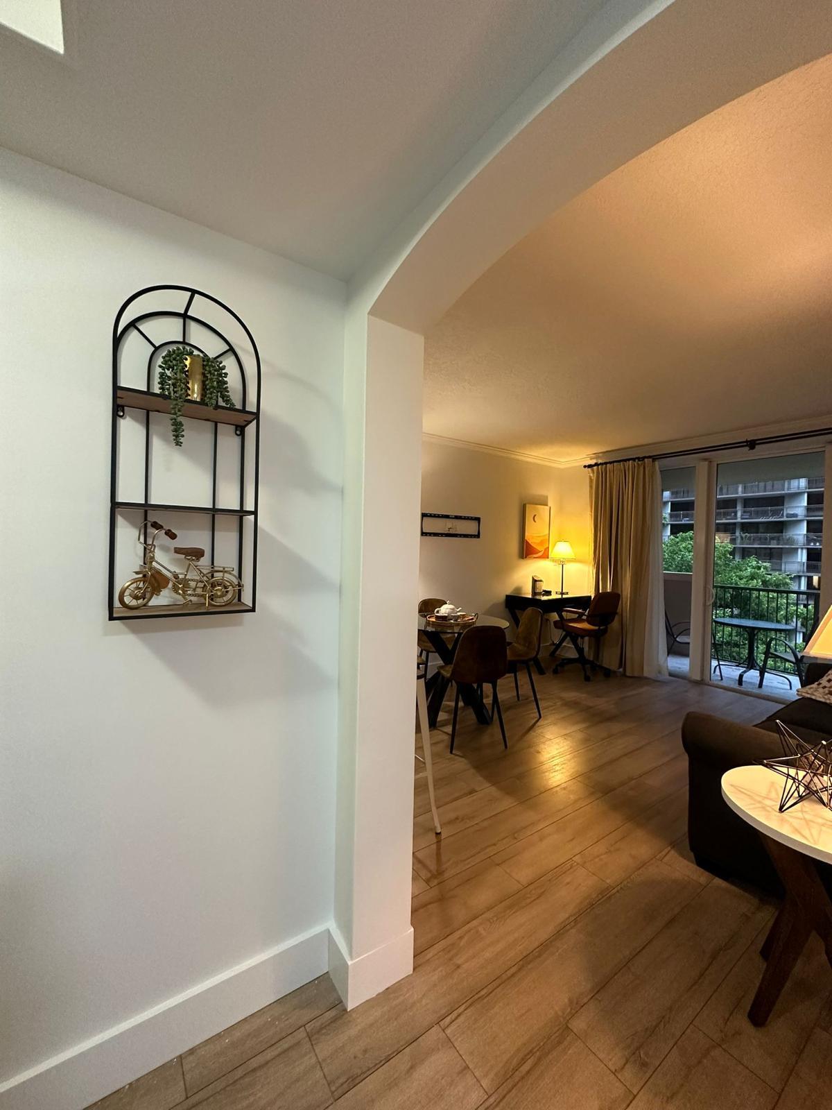 2951 S Bayshore #805 Miami, FL 33133