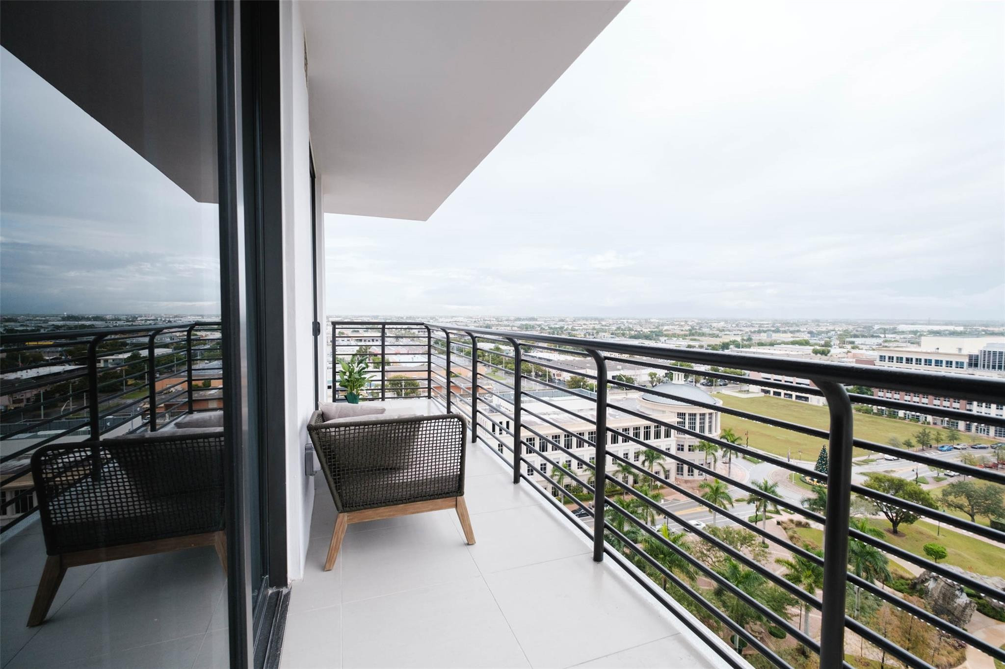 5350 NW 84th #1413 Doral, FL 33166