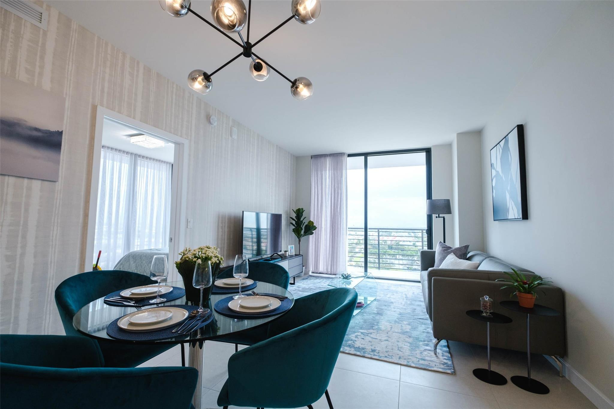 5350 NW 84th #1413 Doral, FL 33166