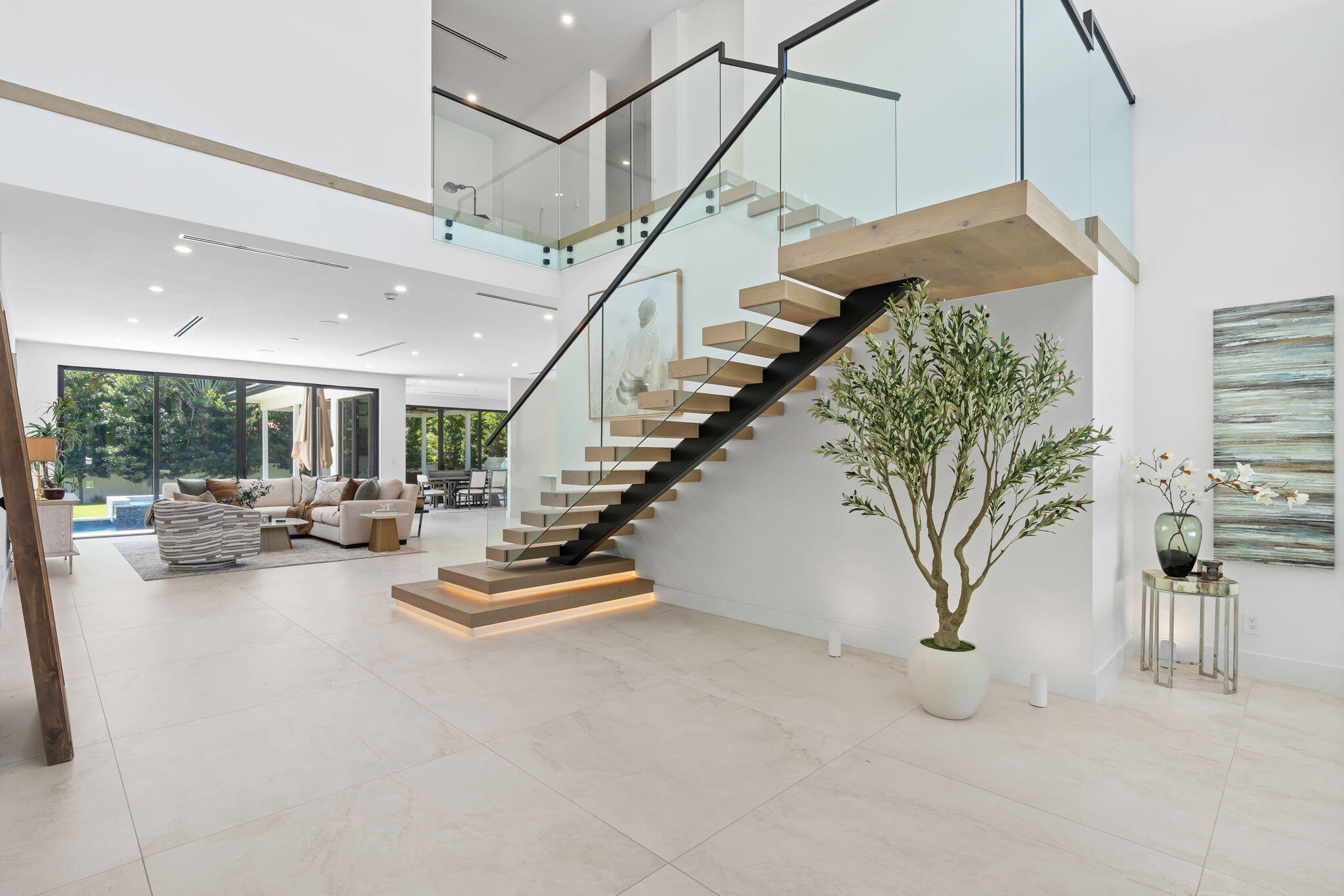 2506 NE 14th Fort Lauderdale, FL 33304