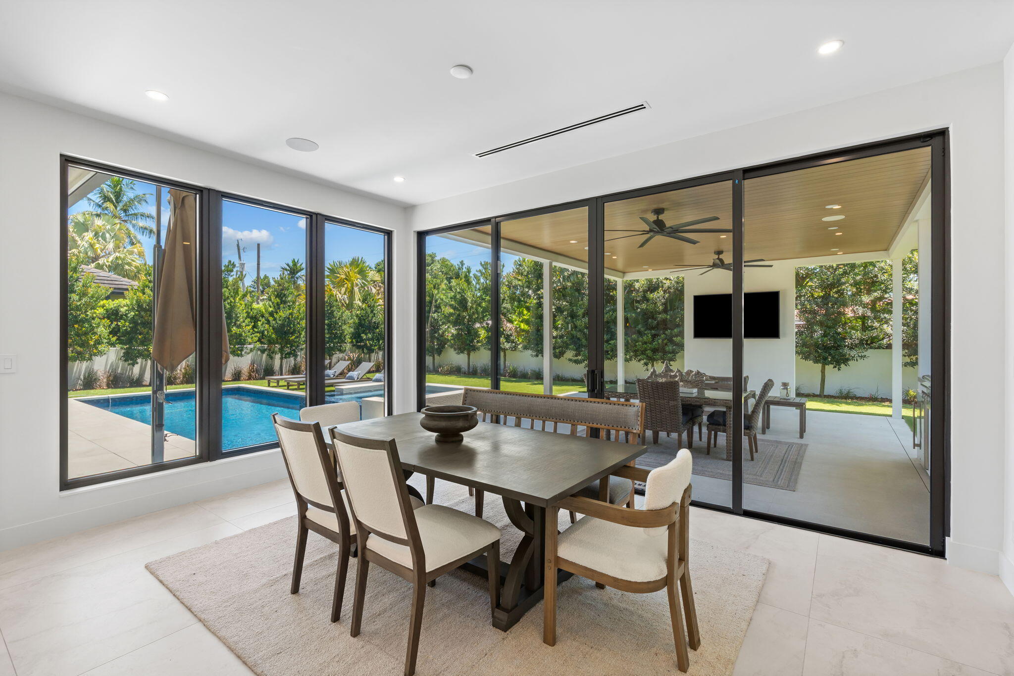 2506 NE 14th Fort Lauderdale, FL 33304