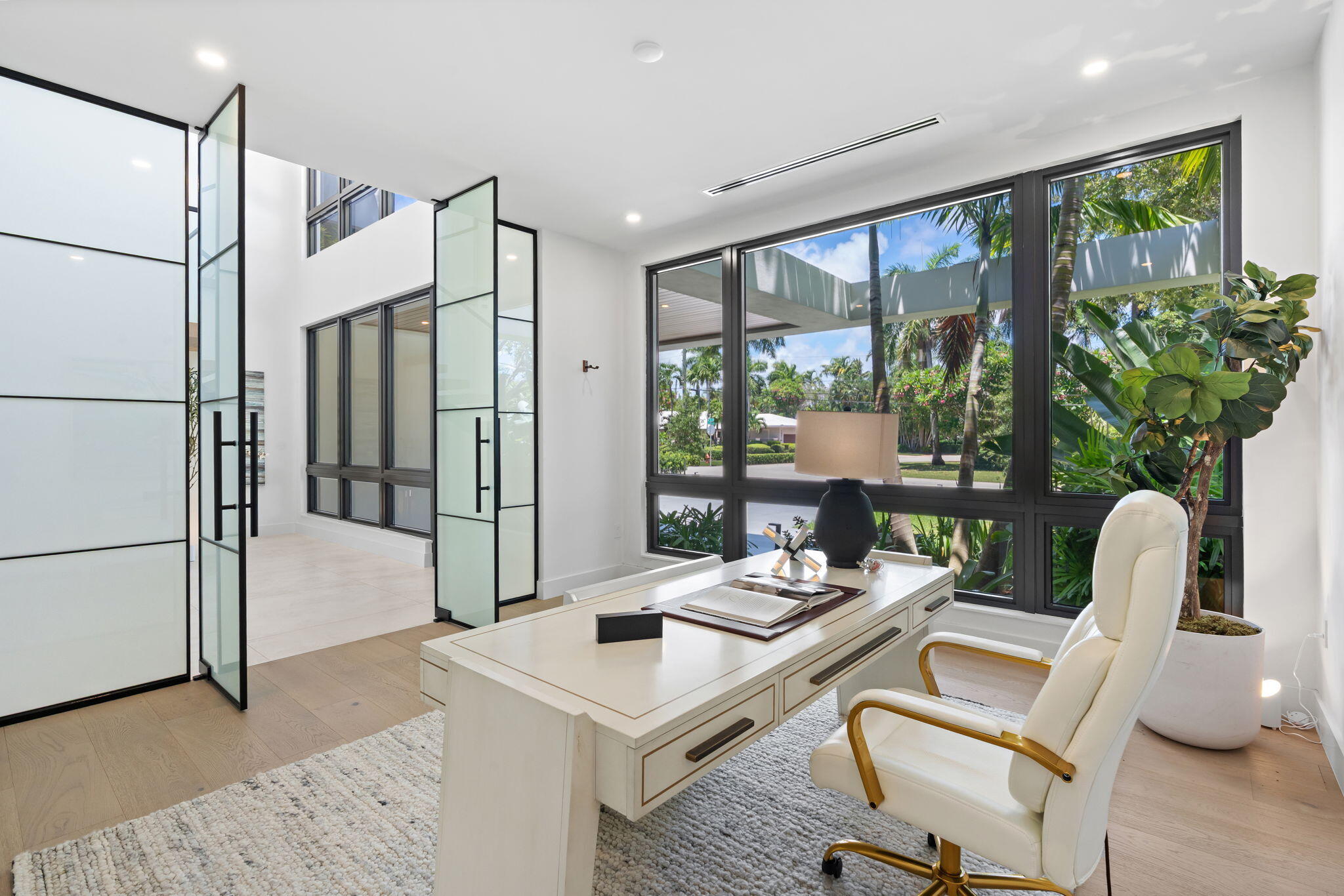 2506 NE 14th Fort Lauderdale, FL 33304
