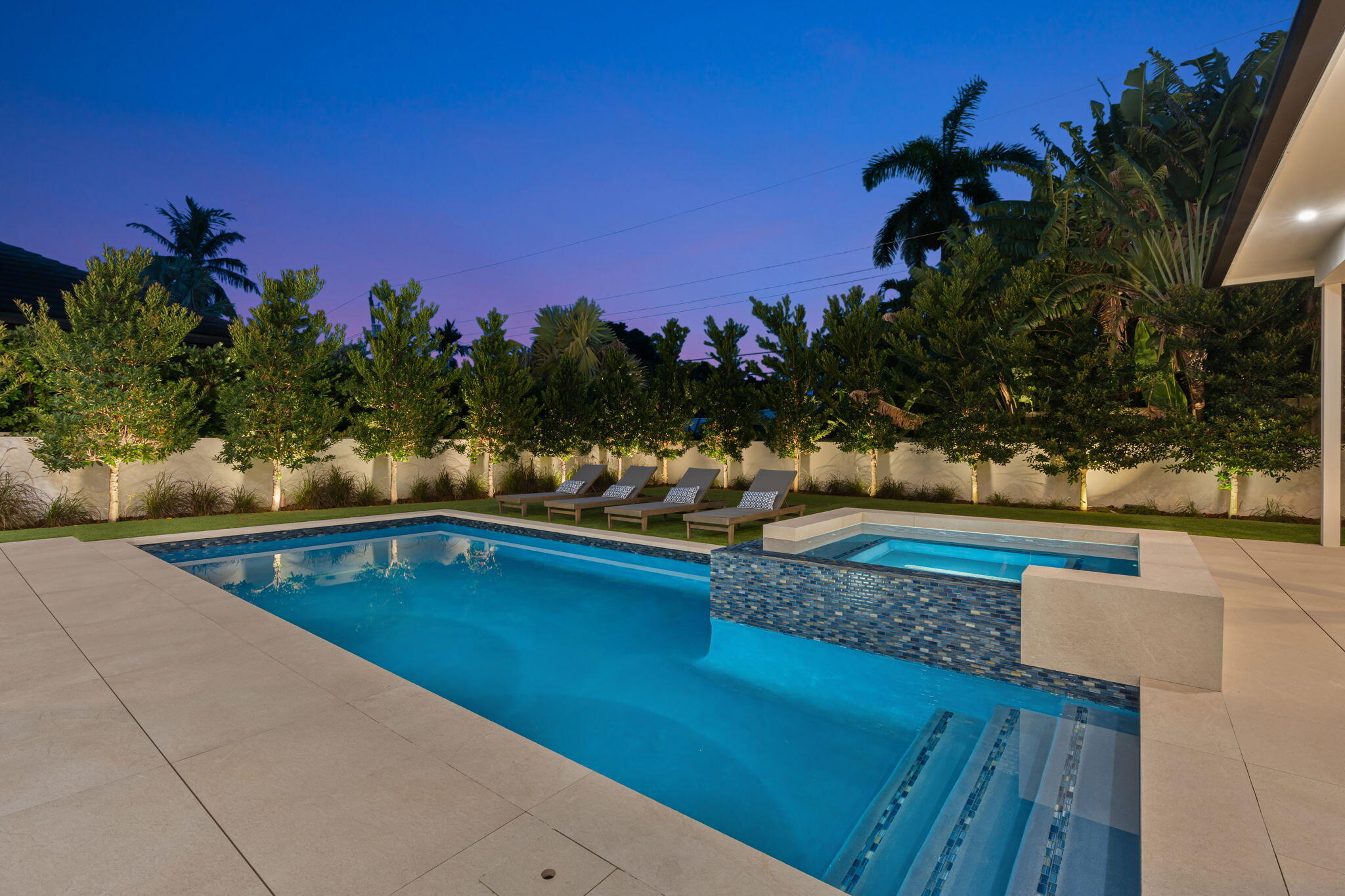 2506 NE 14th Fort Lauderdale, FL 33304