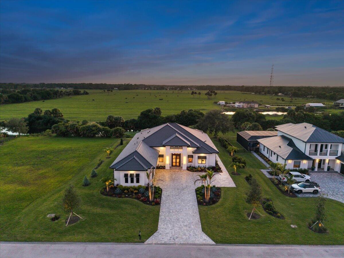 1023 W Polo Grounds Dr Vero Beach, FL 32966