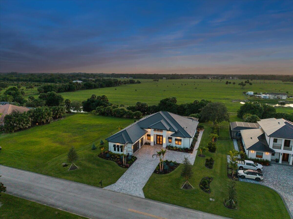 1023 W Polo Grounds Dr Vero Beach, FL 32966