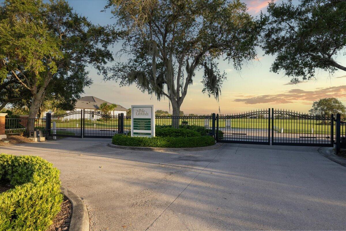 1023 W Polo Grounds Dr Vero Beach, FL 32966