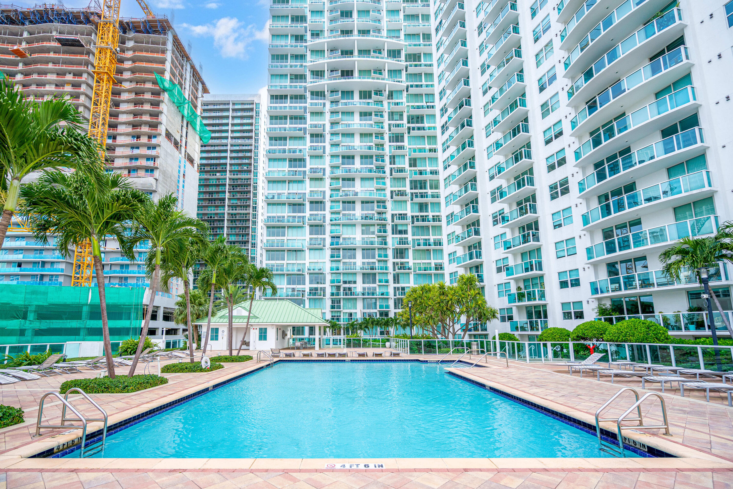 image Brickell on the River South14