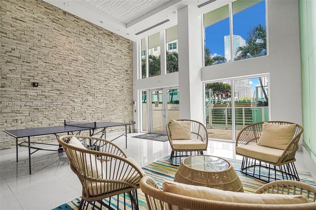 image Brickell on the River South32