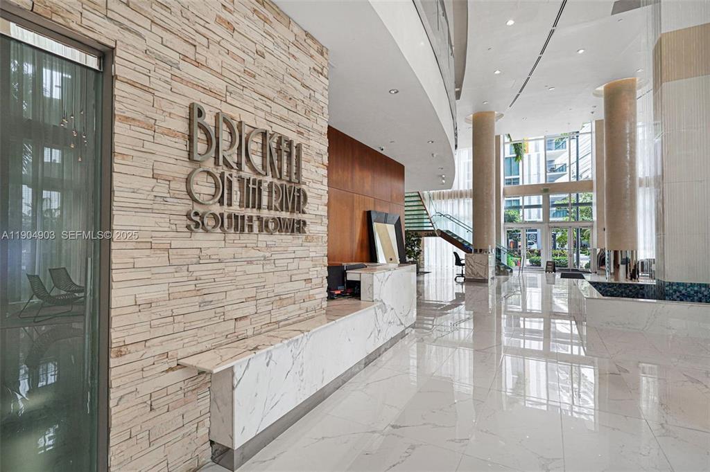 image Brickell on the River South33