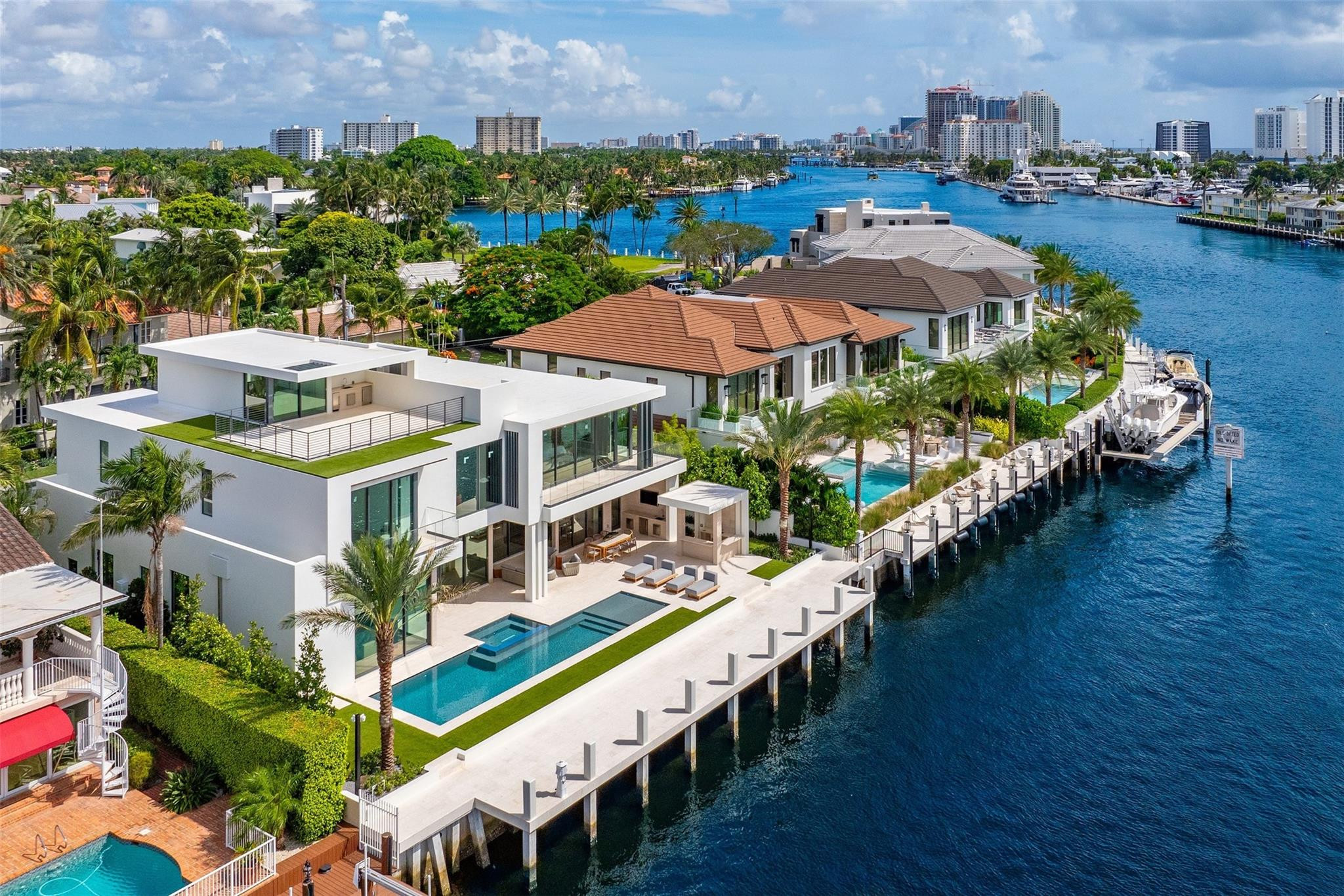 68 Isla Bahia Dr
