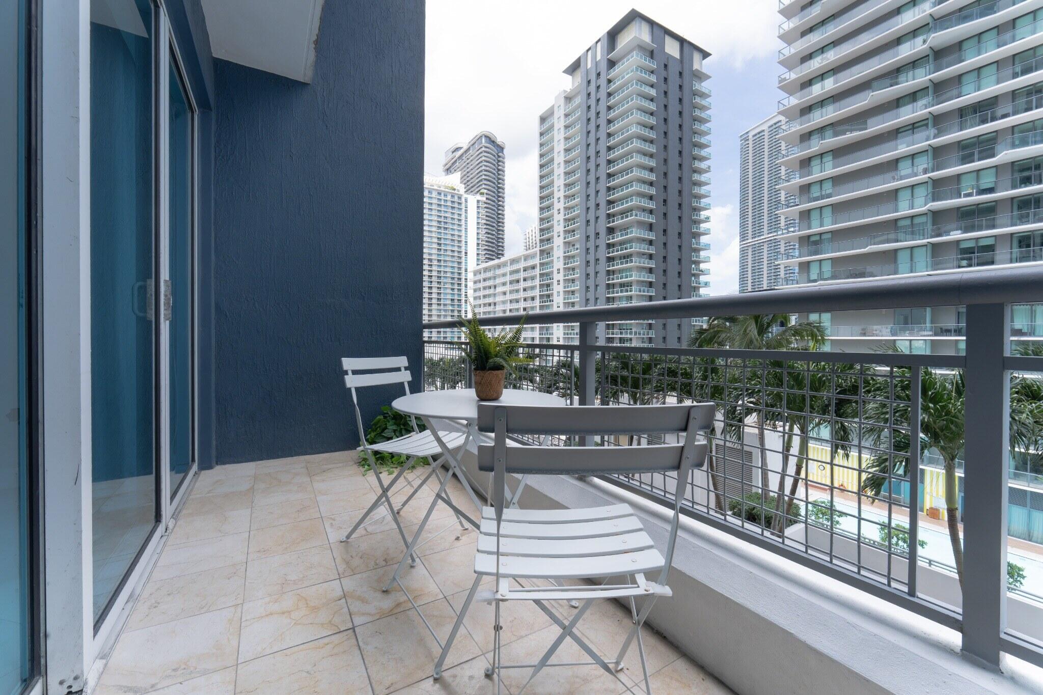 image Infinity at Brickell19